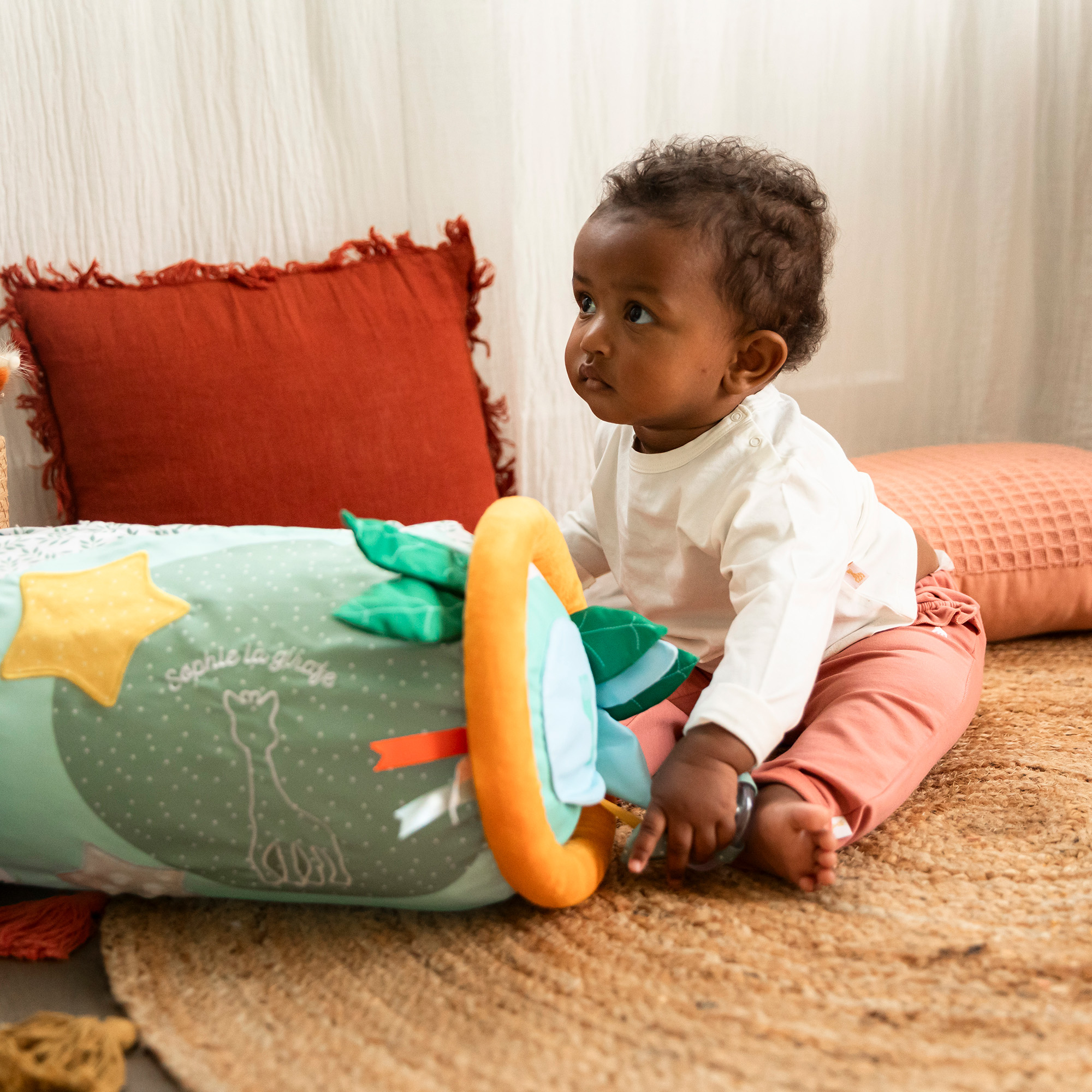 Krabbelrollen, SOPHIE GIRAFE, Mehrfarbig – Besonderheit: aus Obermaterial 100% Polyester und Innenmaterial 100% Kunststoff