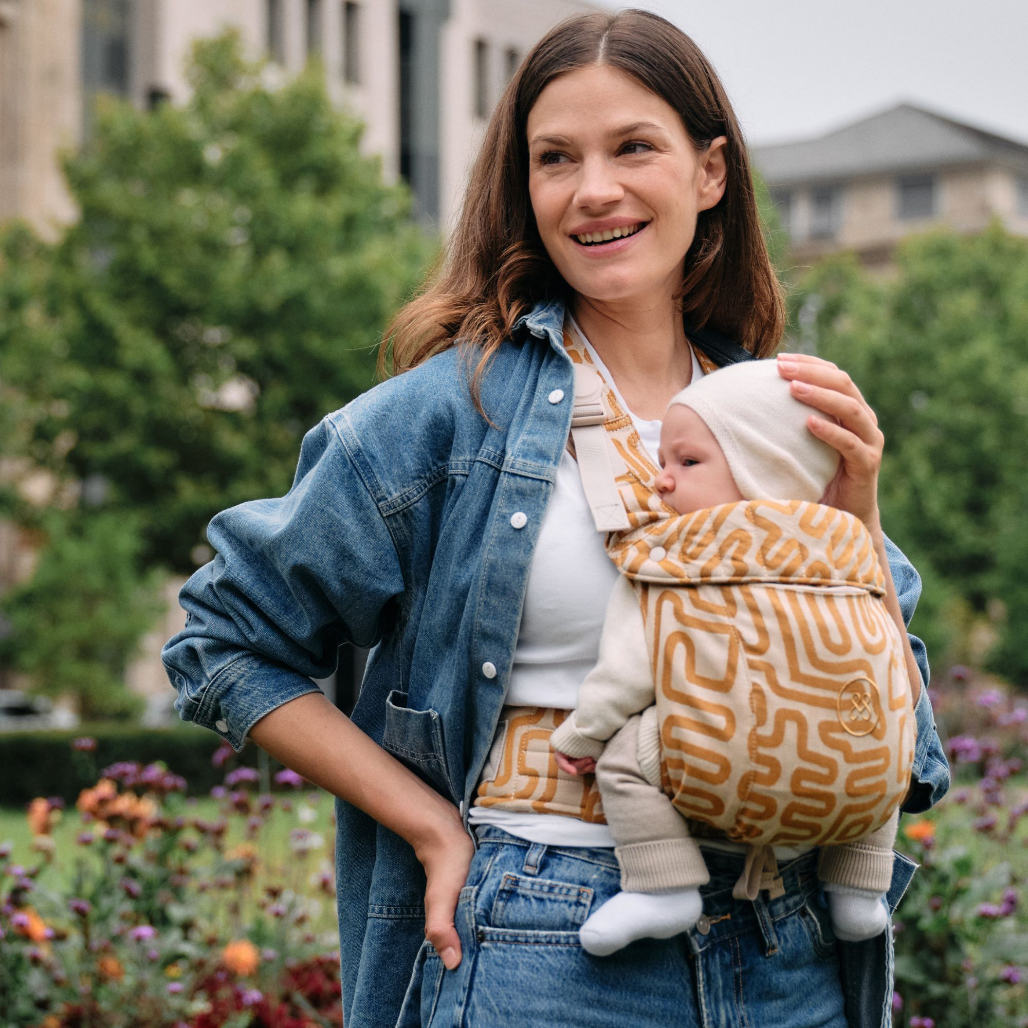 Fullbuckle Tragen, Emma & Noah, Orange – Besonderheit: Fullbuckle Babytrage mit leisen Magnetverschlüssen