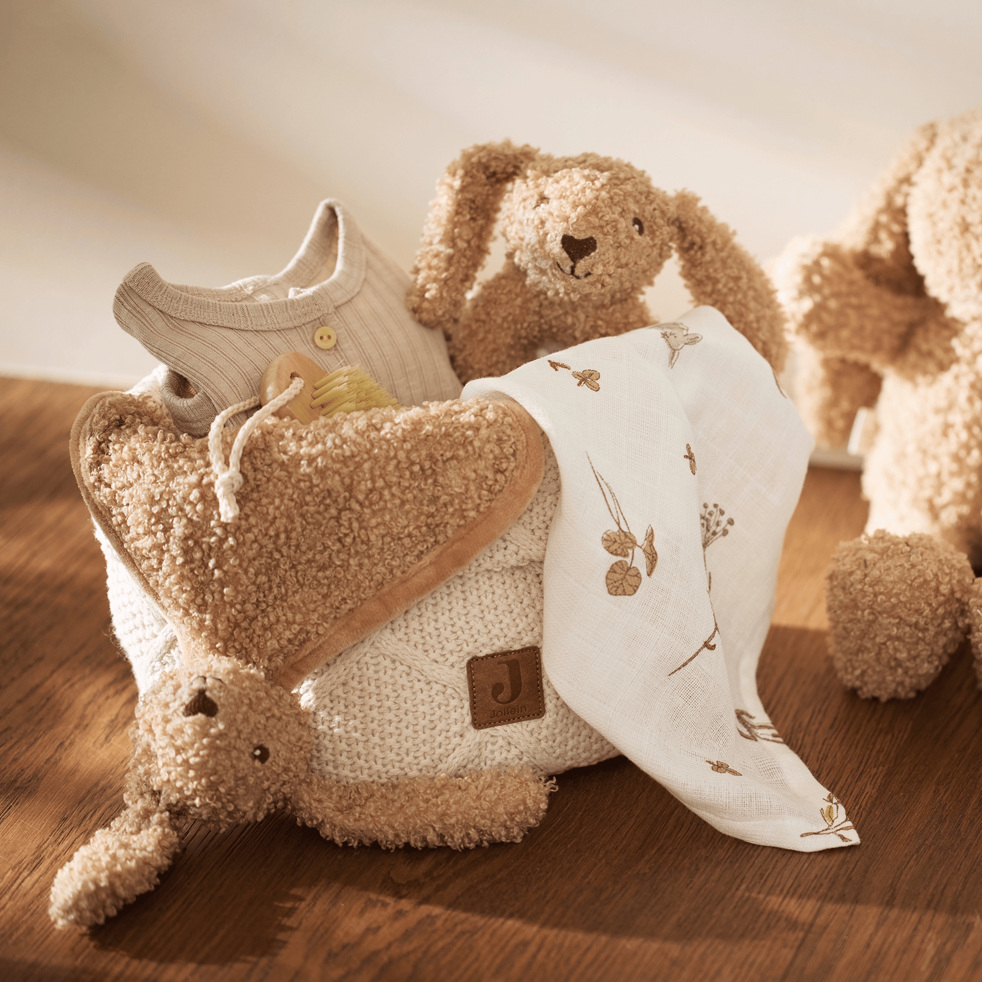 Rasseln & Greiflinge, jollein, Braun – Produktansicht