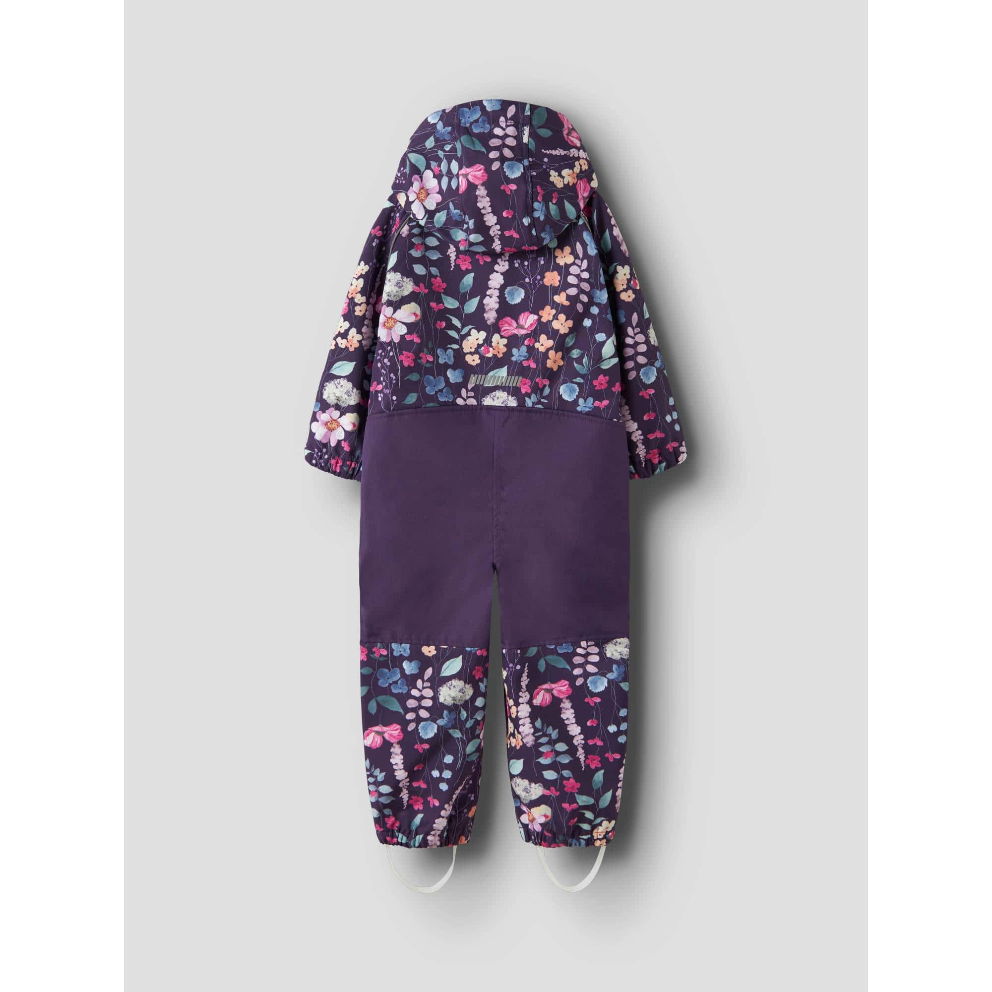 Overalls, name it, Lila – Besonderheit: aus 94% Polyester (mindestens 50% davon besteht aus recyceltem Polyester)