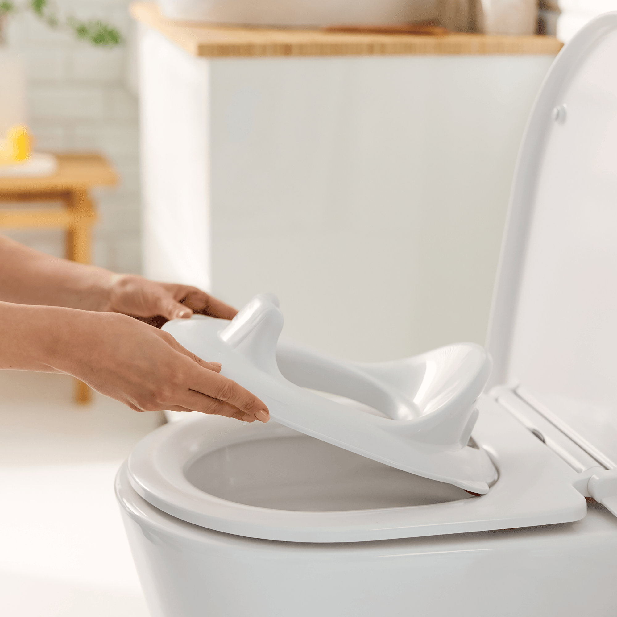 Toilettensitze, rotho Babydesign, Weiß – Produktansicht
