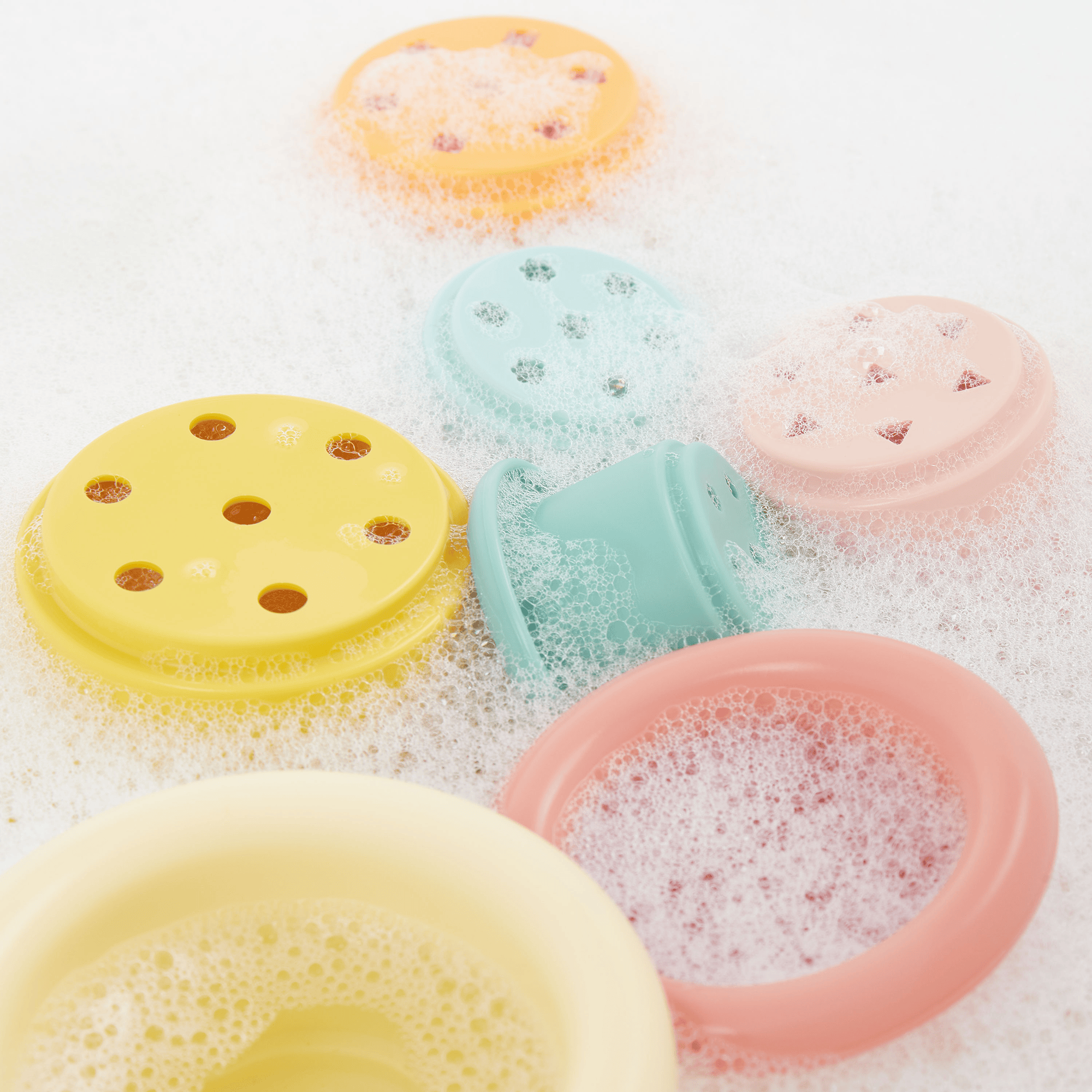 Stapelbecher, bieco, Mehrfarbig – Produktansicht