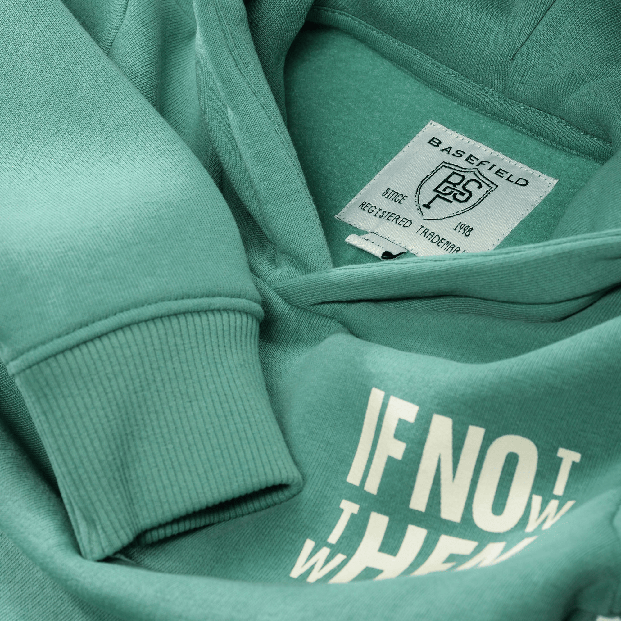Pullover & Sweatshirts, BASEFIELD – Produktansicht