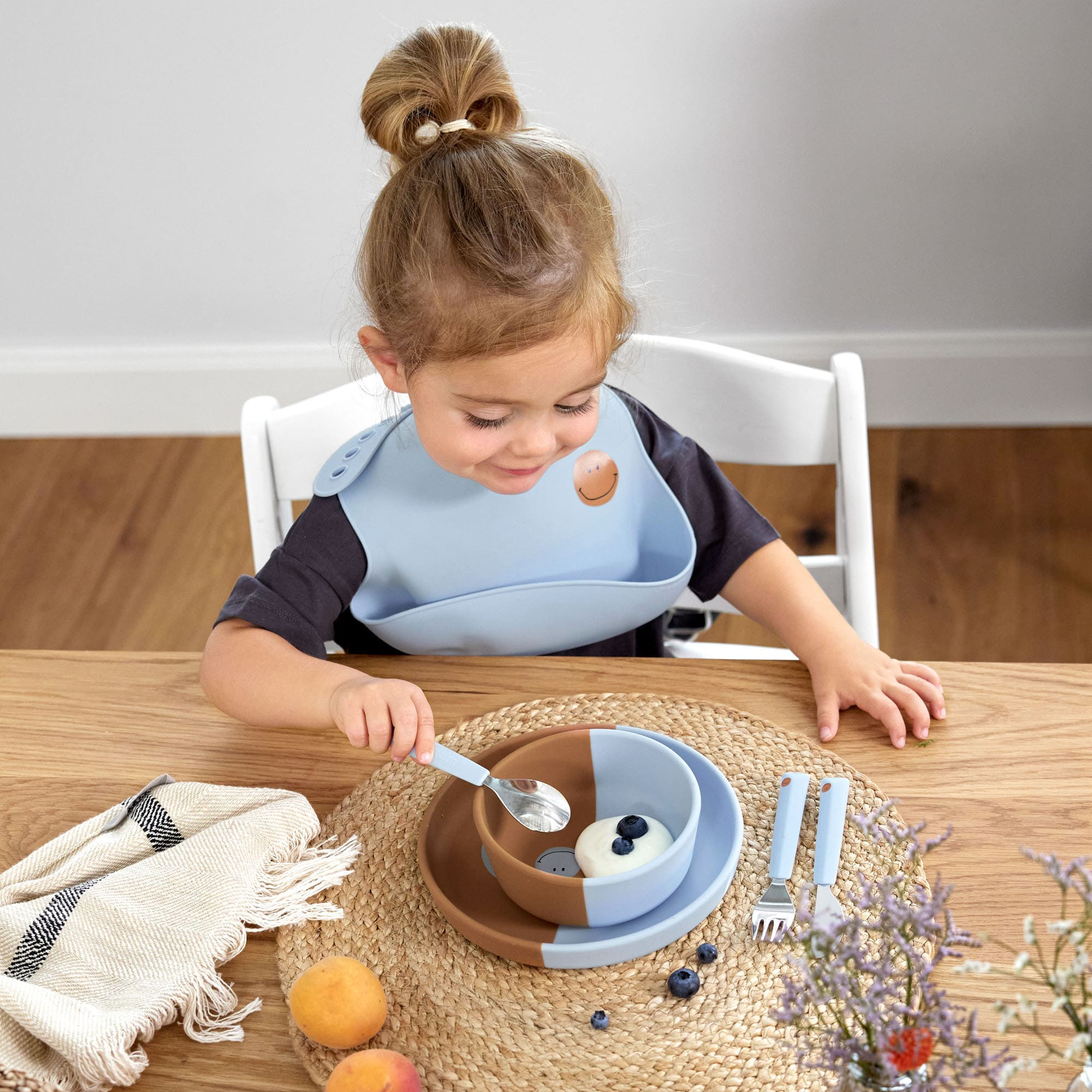 Besteck & Geschirr, LÄSSIG, Mehrfarbig – Besonderheit: mikrowellen- und spülmaschinengeeignet