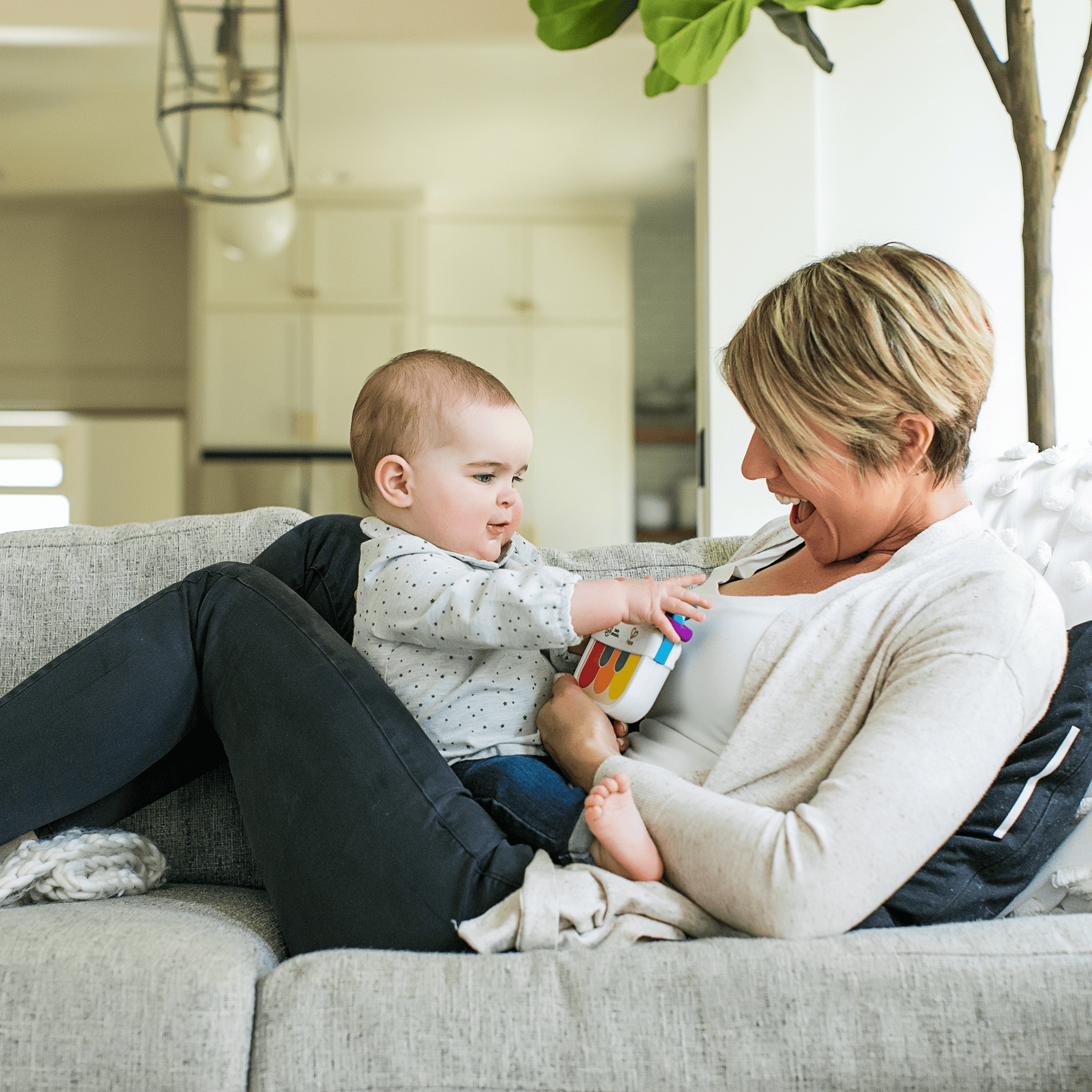 Babyspielzeug, Hape, Mehrfarbig – Produktansicht