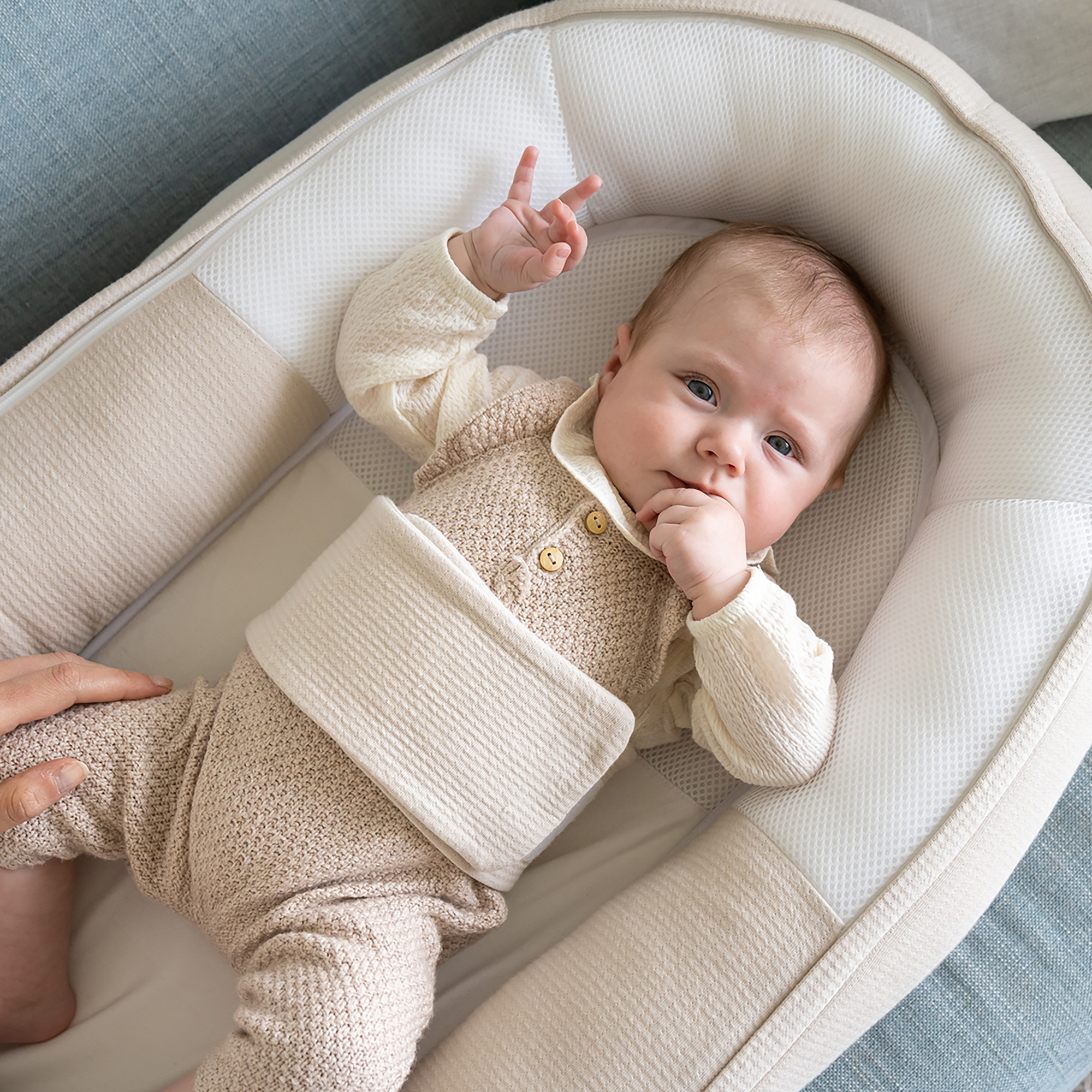 Kuschelnest, doomoo, Beige – Besonderheit: wächst mit deinem Baby mit