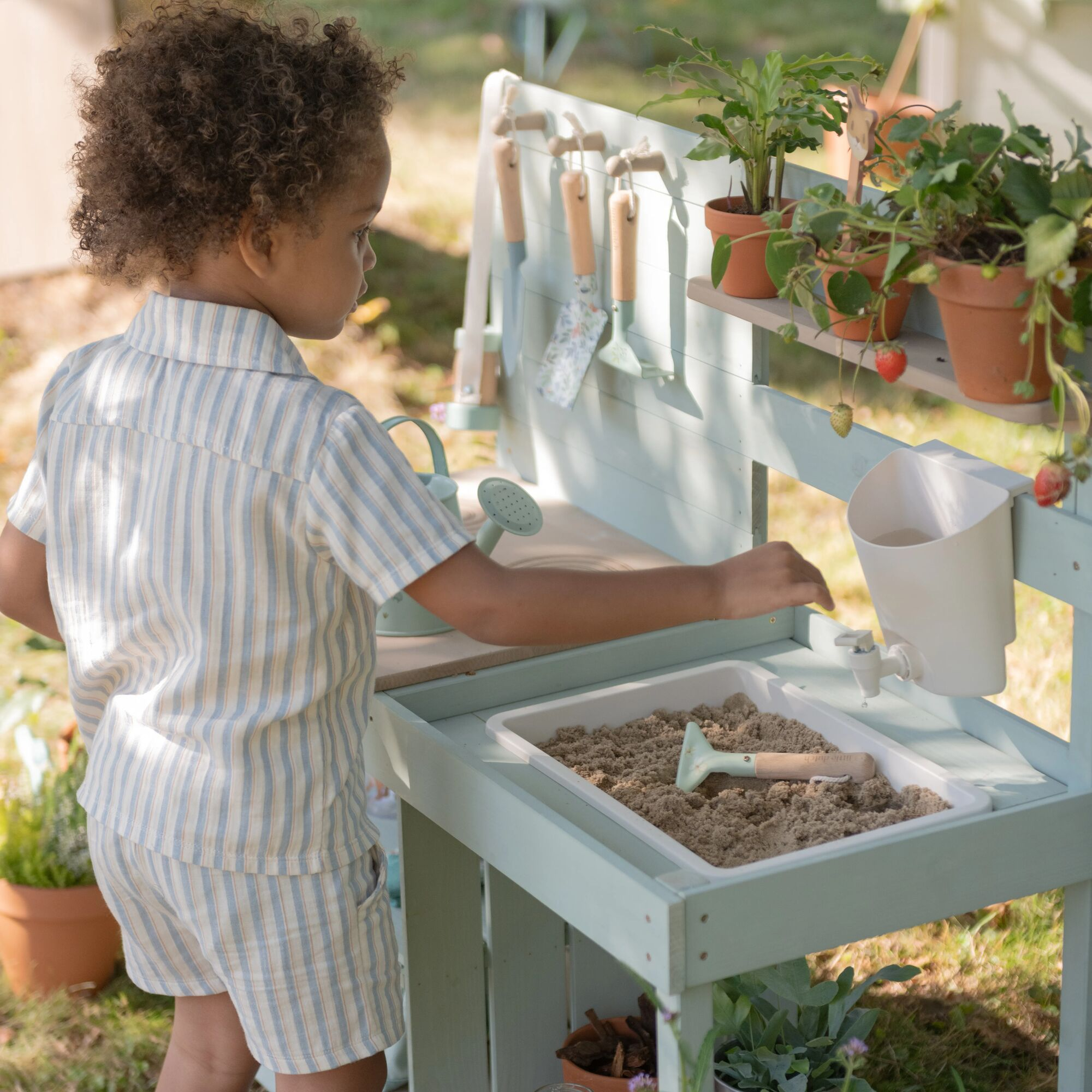 Kinderküche, LITTLE DUTCH, Grün – Besonderheit: Wasserhahn mit Reservoir