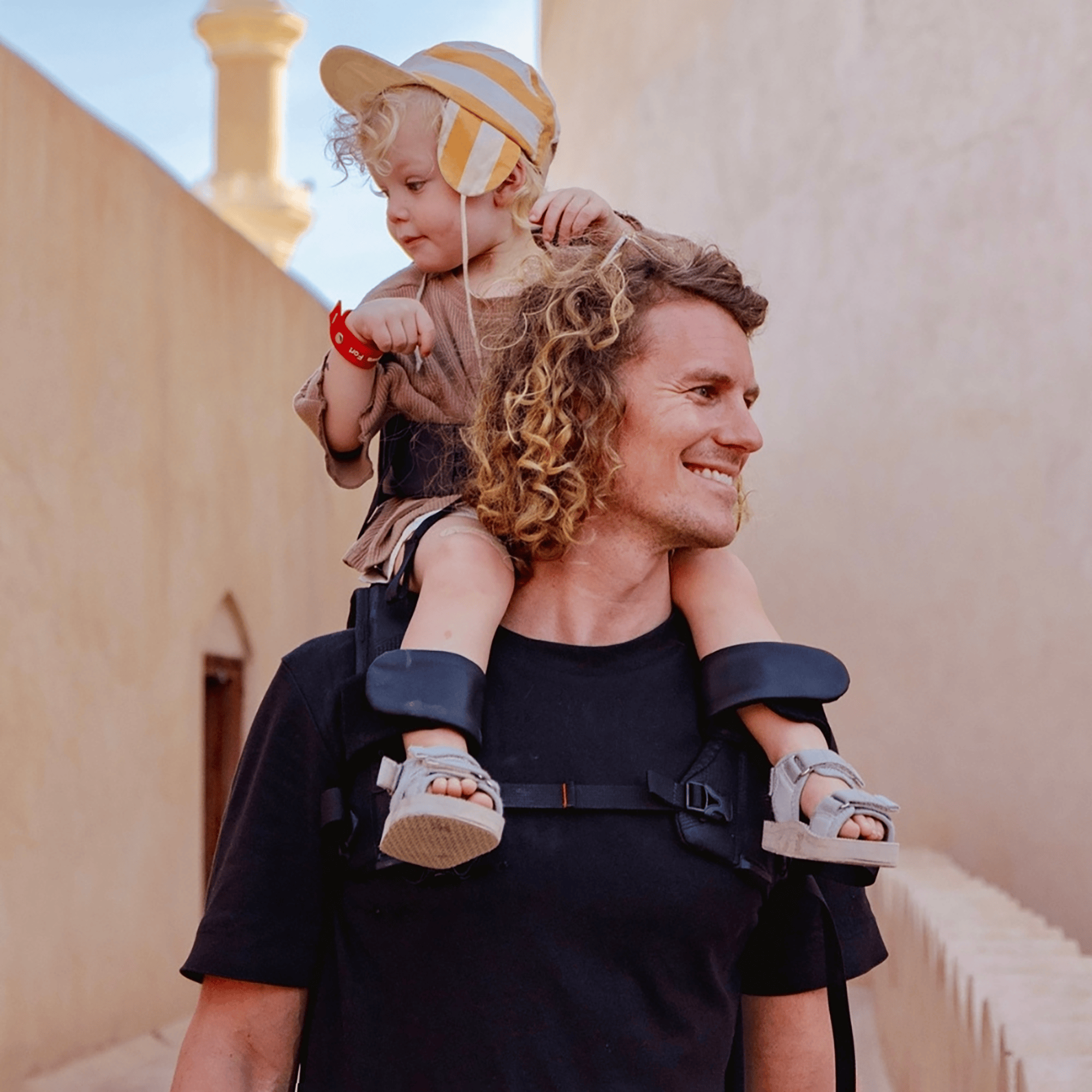 Rückentragen, MINIMEIS, Schwarz – Produktansicht