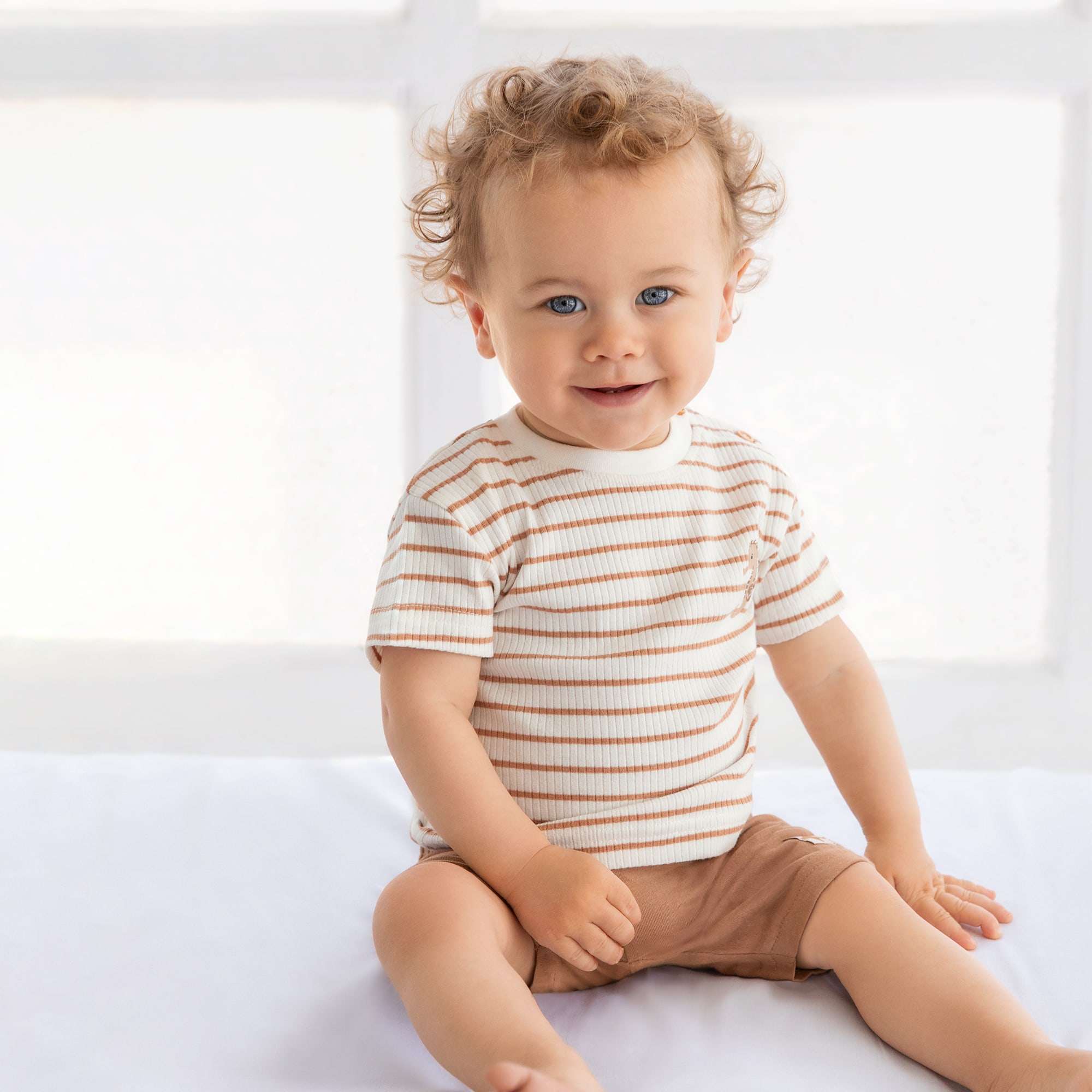 Kurzarmshirts, blue seven, Braun – Besonderheit: Set aus Kurzarmshirt und kurzer Shorts