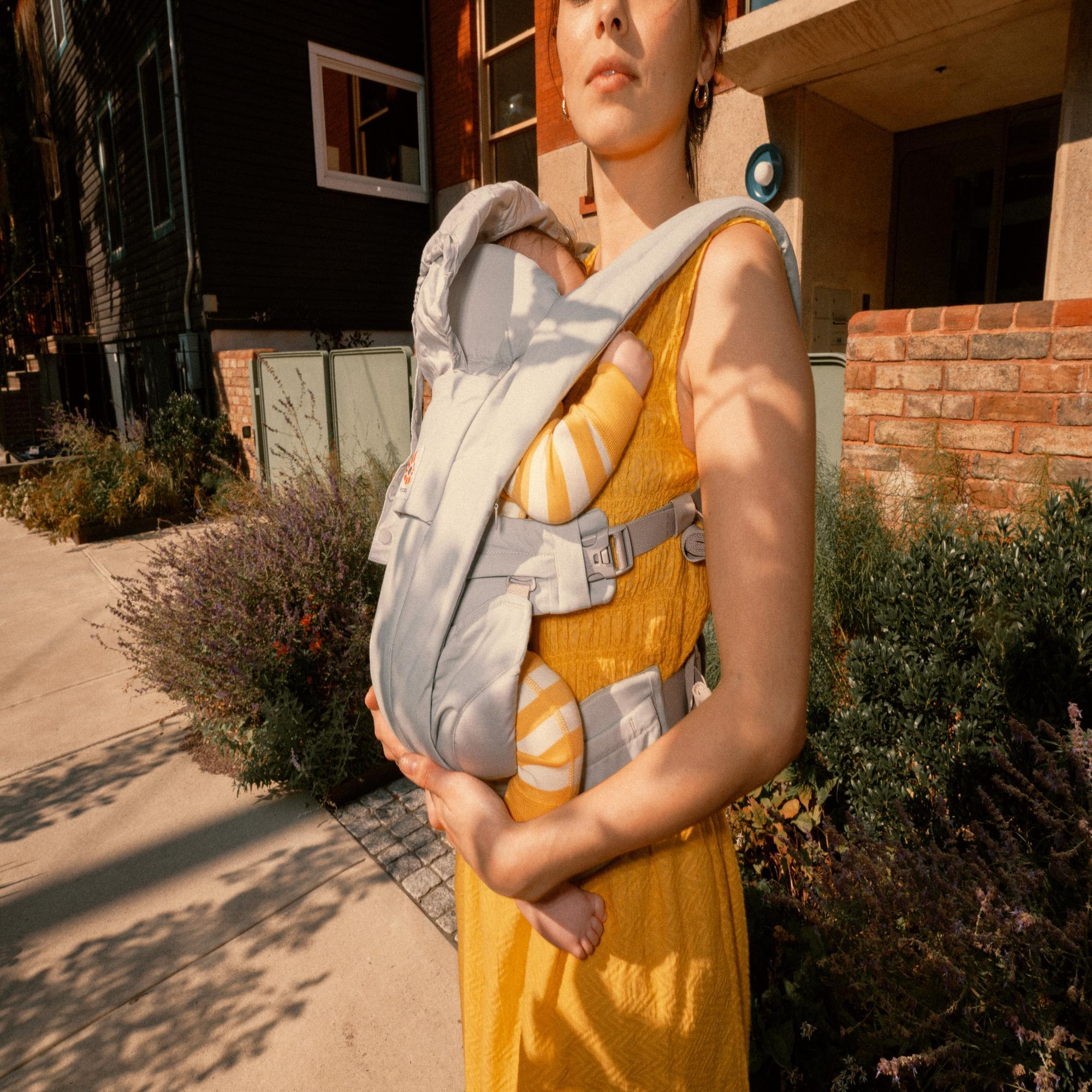 Fullbuckle Tragen, ERGObaby, Grau – Produktansicht