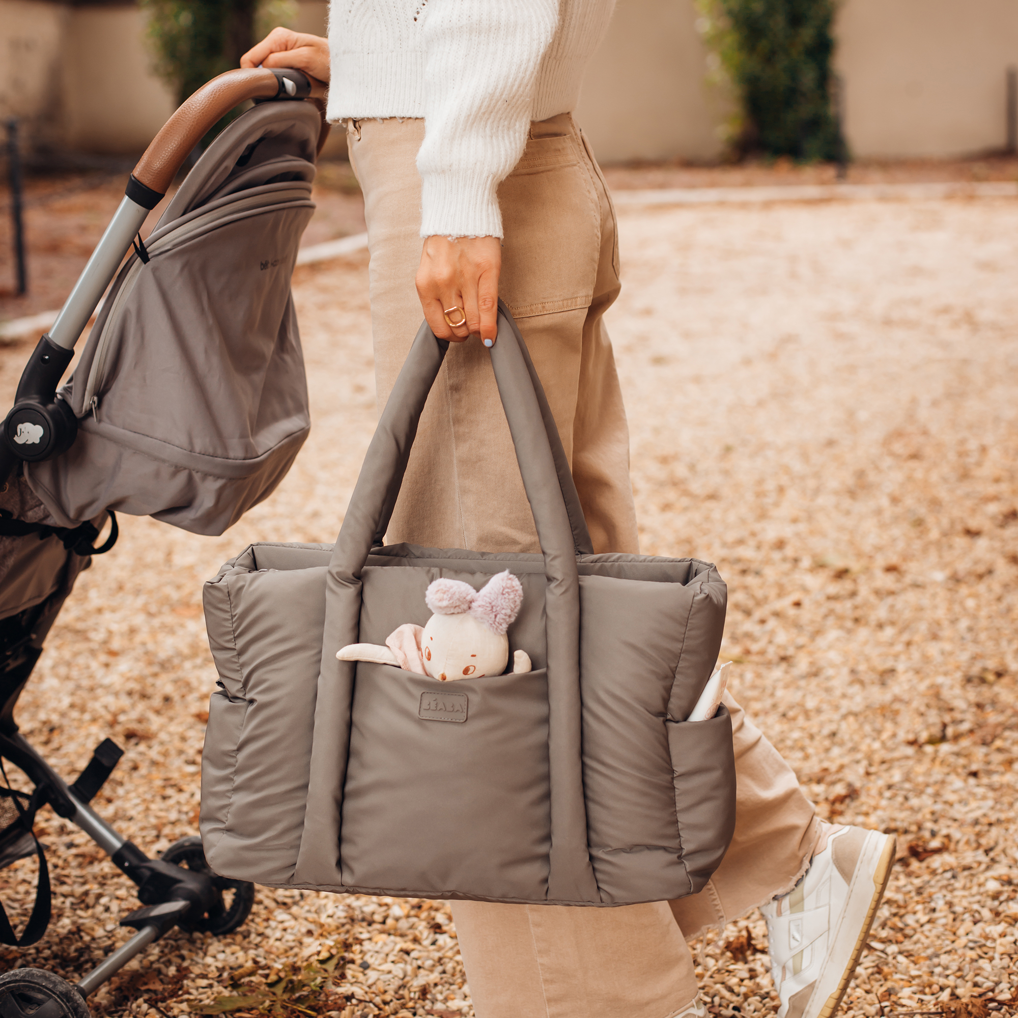 Produkte, BÈABA, Grün – Besonderheit: 10 Innen- und Außentaschen