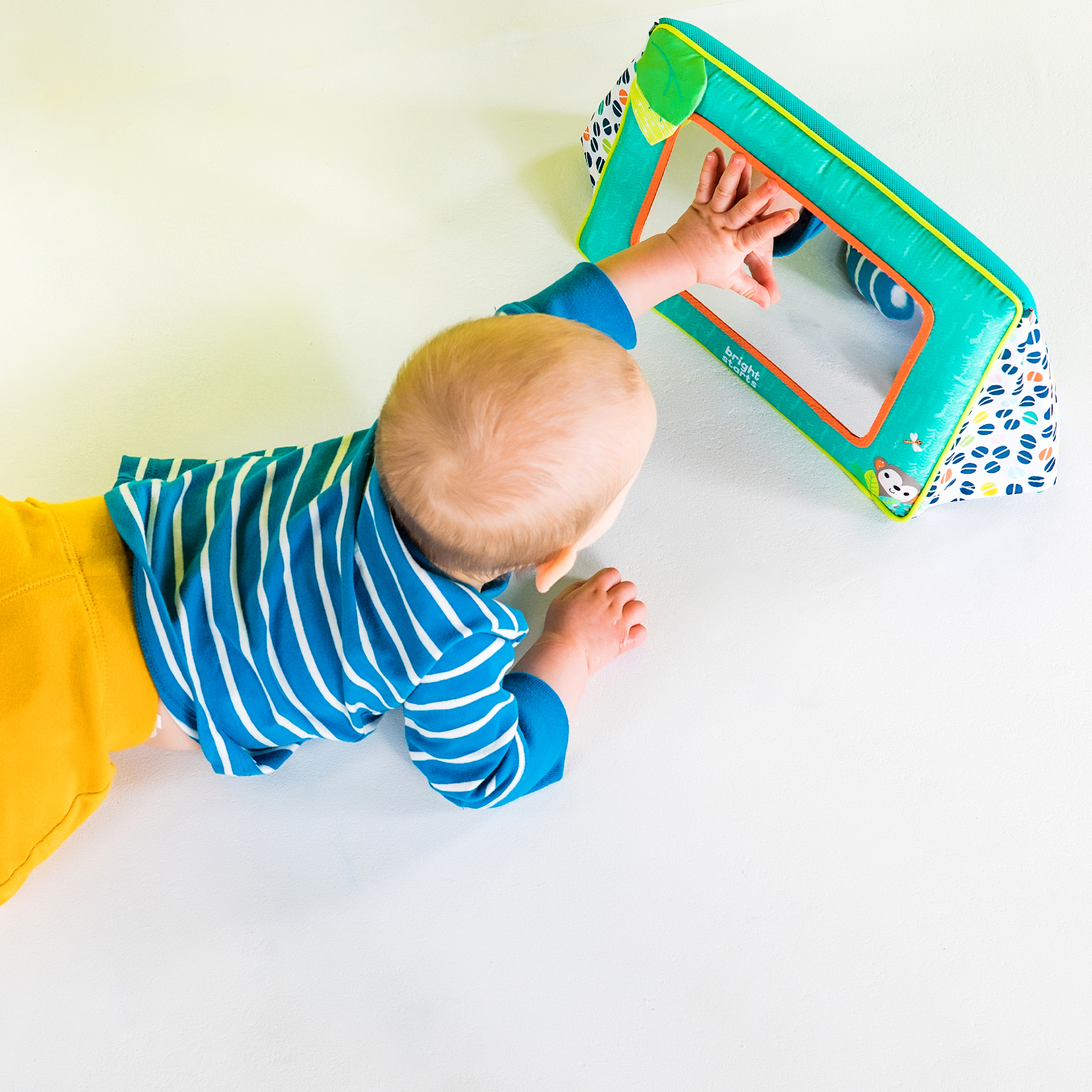 Krabbelrollen, BrightStarts, Grün – Produktansicht