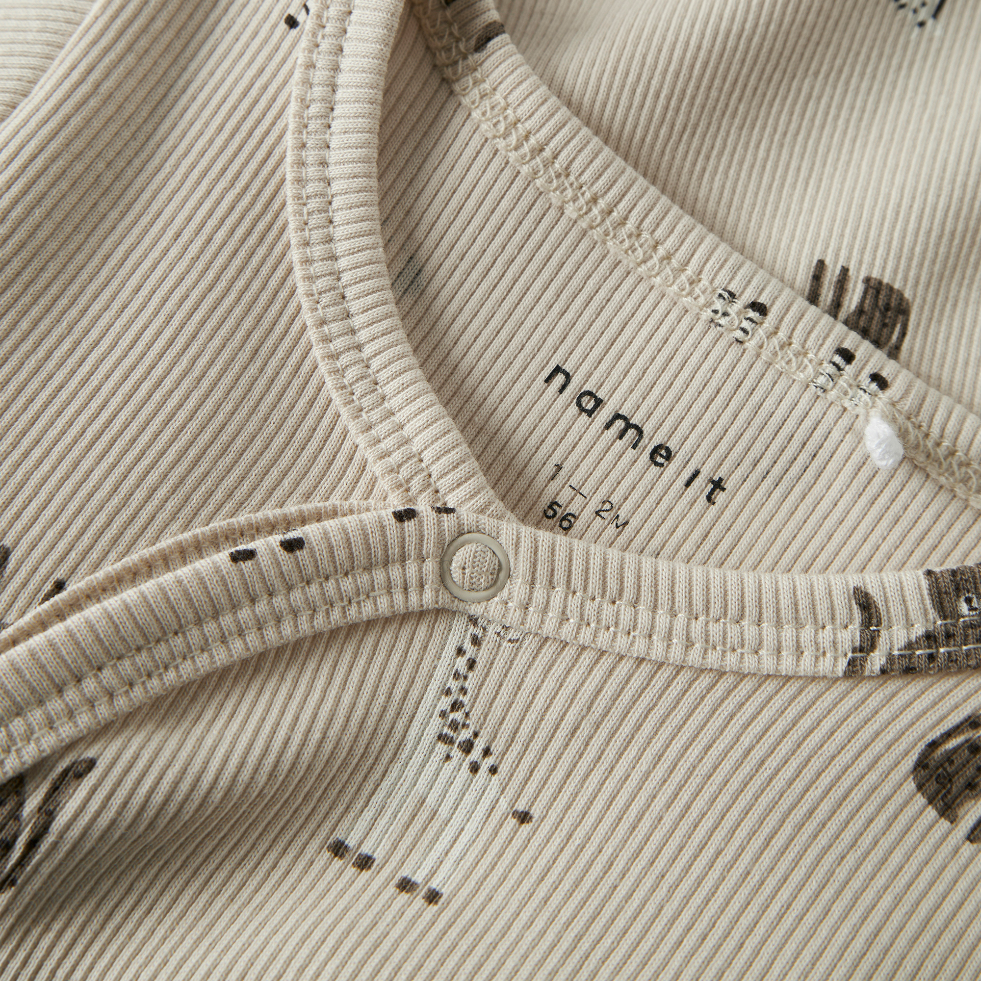 Overalls, name it, Beige – Besonderheit: durchgehende Knopfleiste für einfaches An-und Ausziehen