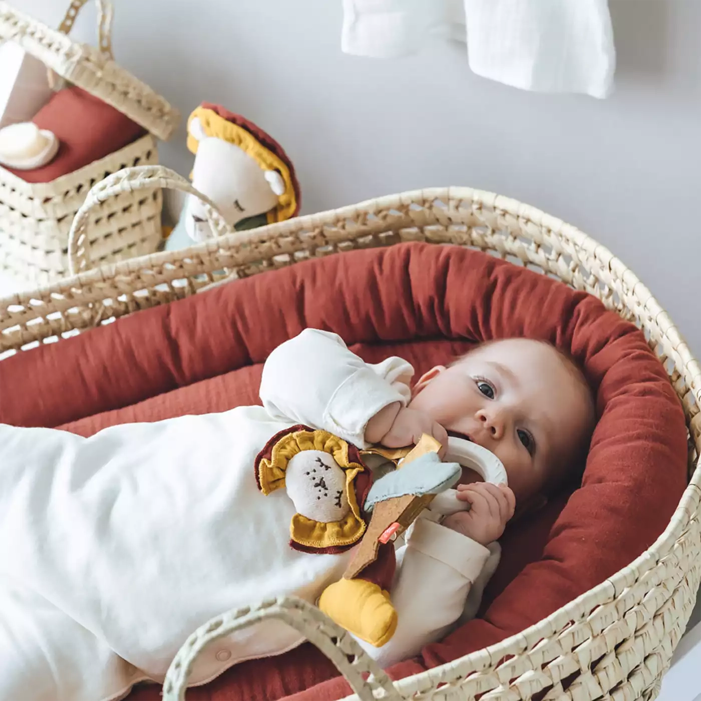 Rasseln & Greiflinge, kikadu, Braun – Produktansicht