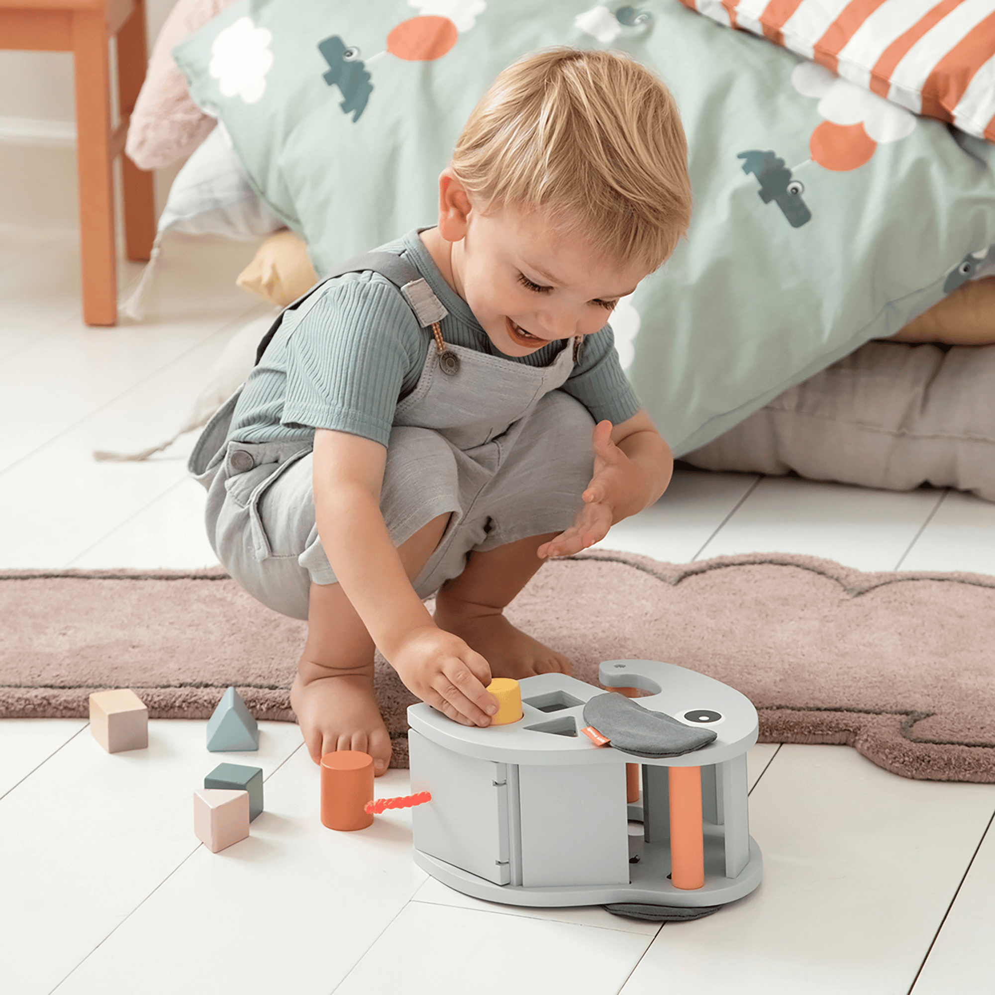 Steckspielzeug, done by deer, Grau – Produktansicht