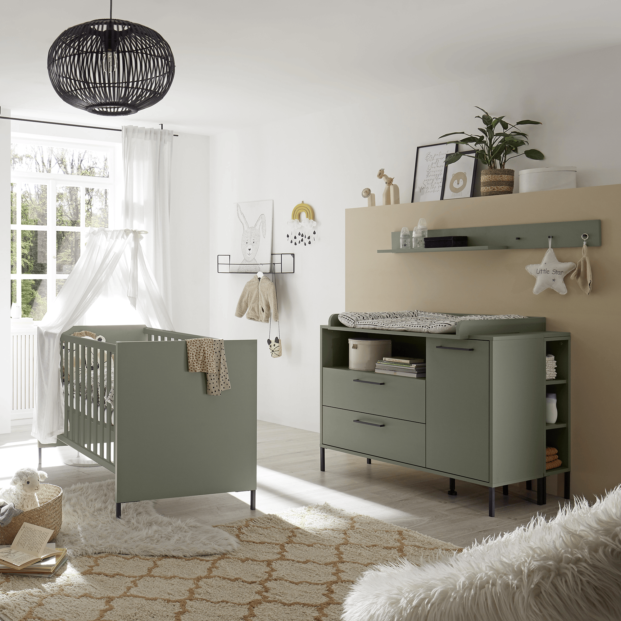 Babyzimmer Sets, Mäusbacher, Grün – Besonderheit: Set bestehend aus Kinderbett und breiter Wickelkommode