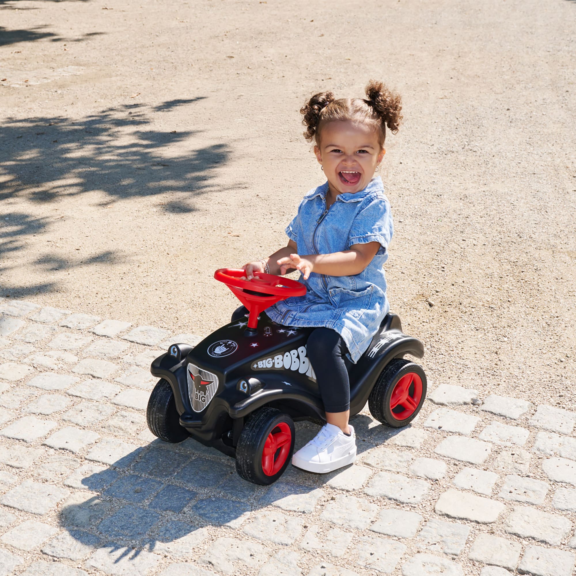 Bobby Car & Zubehör, BIG, Schwarz – Besonderheit: ergonomische Karosserie