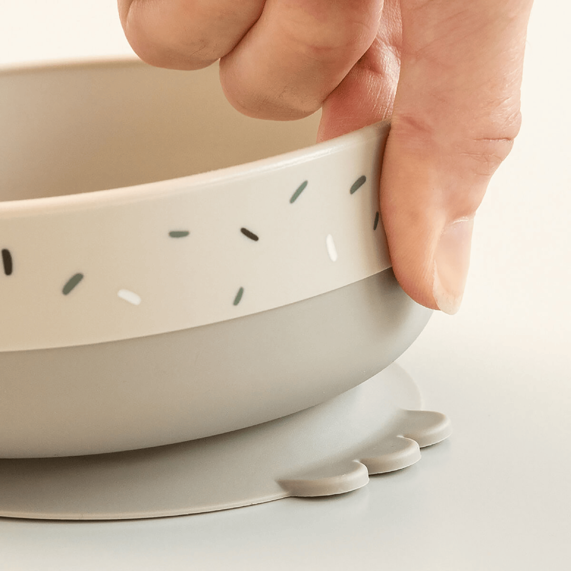 Kinderteller, done by deer, Beige – Produktansicht