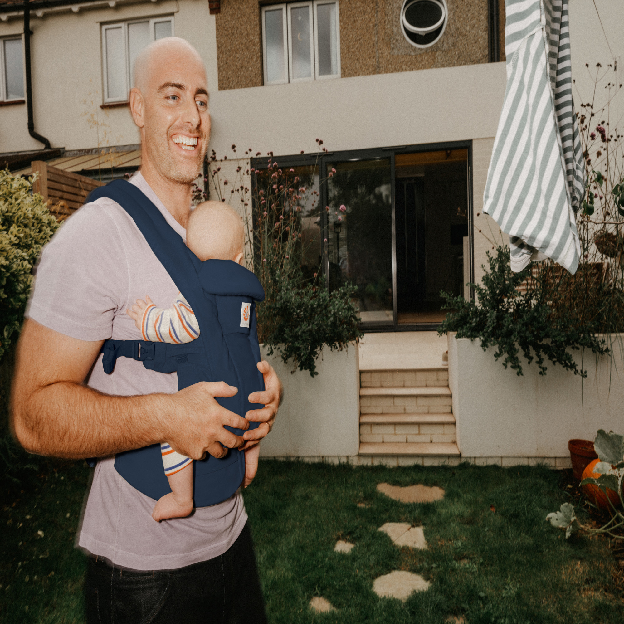 Fullbuckle Tragen, ERGObaby, Blau – Besonderheit: 4 verschiedene Trageweisen