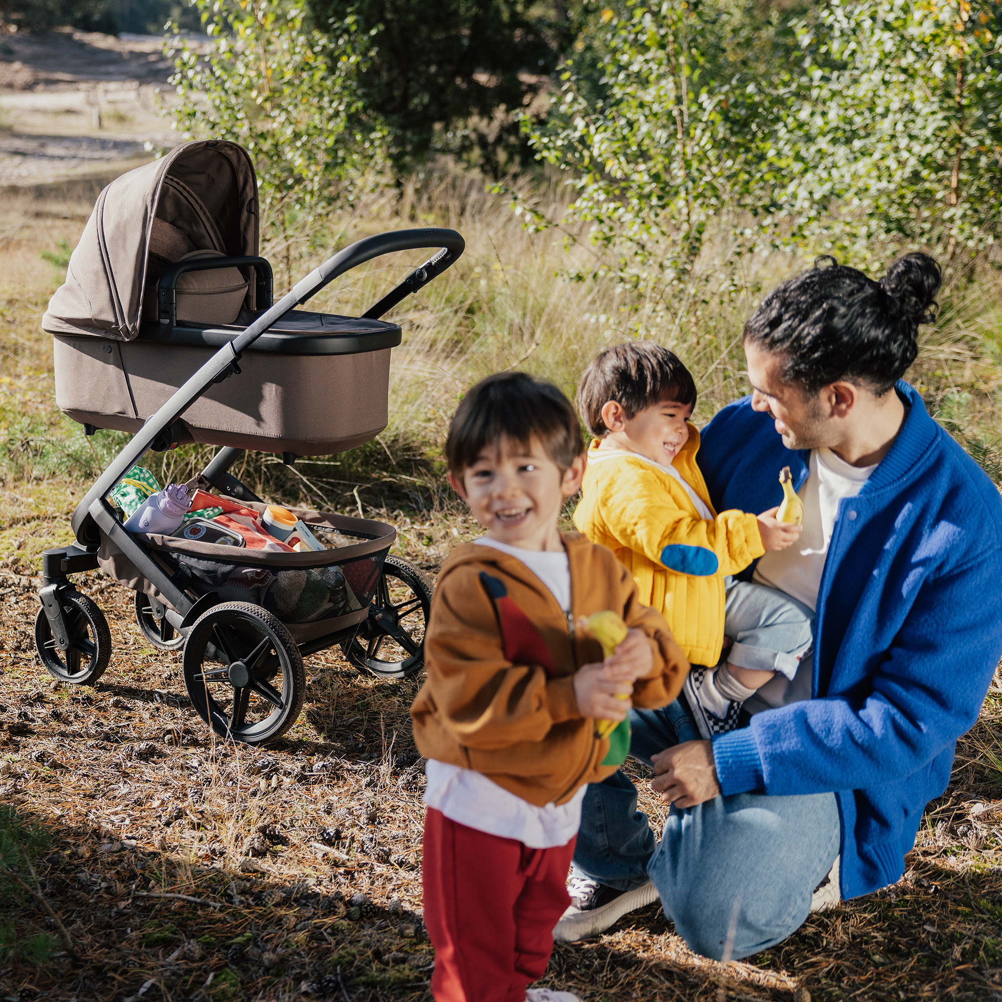Kombi-Kinderwagen, JOOLZ, Braun – Besonderheit: geeignet für jedes Gelände dank 2 stufiger Federung & großer Reifen