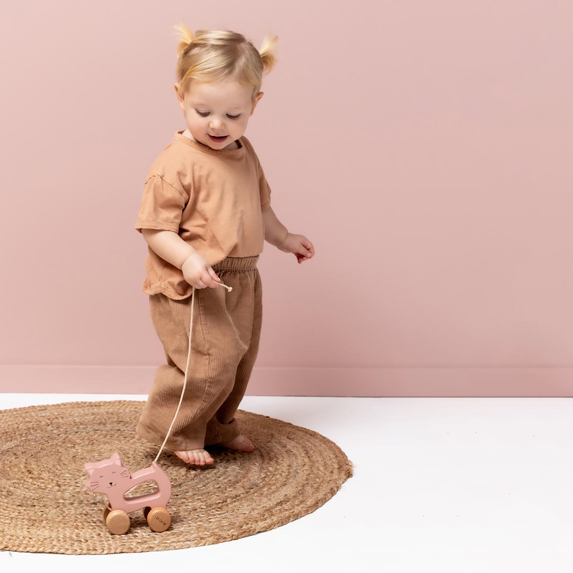 Nachziehtiere, trixie, Pink – Besonderheit: ideal für die ersten eigenen Schritte