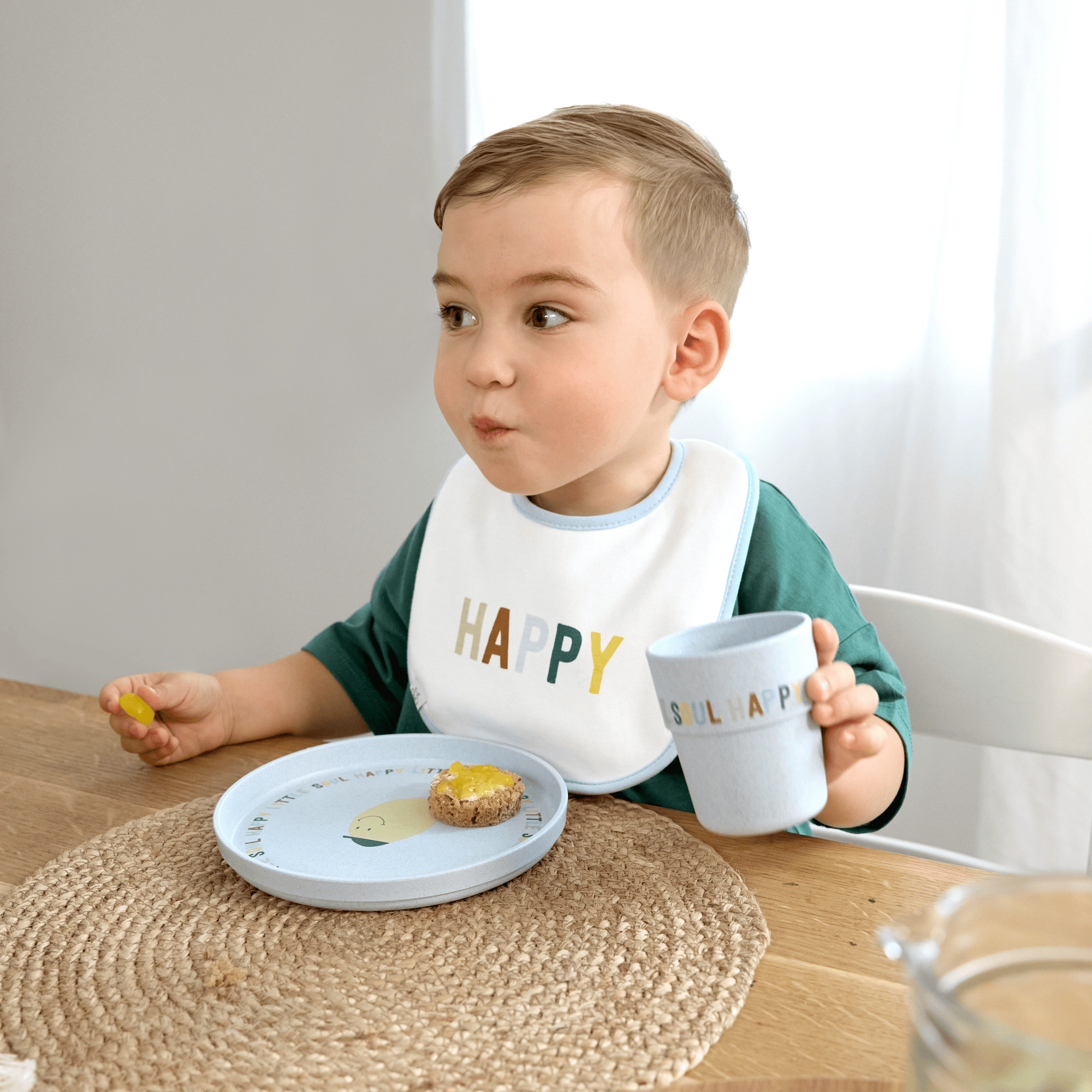 Lätzchen, LÄSSIG, Mehrfarbig – Produktansicht