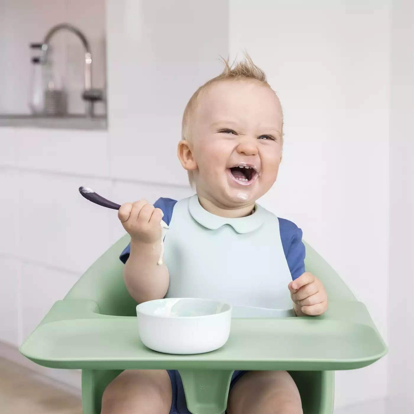 Lätzchen, STOKKE, Grün – Produktansicht