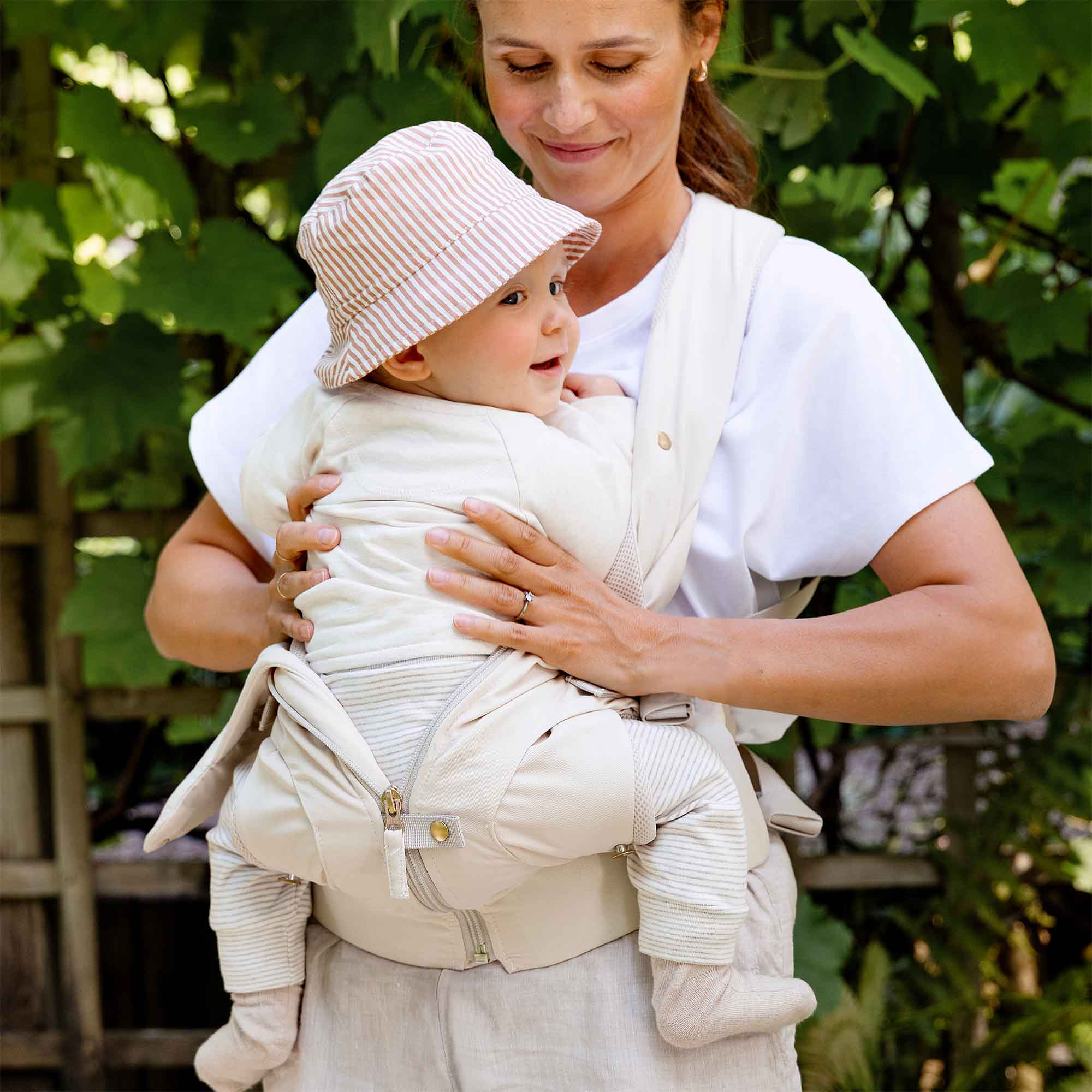 Babytragen, VOKSI, Beige – Besonderheit: vom Neugeborenen bis zum Kleinkind, bis 15 kg