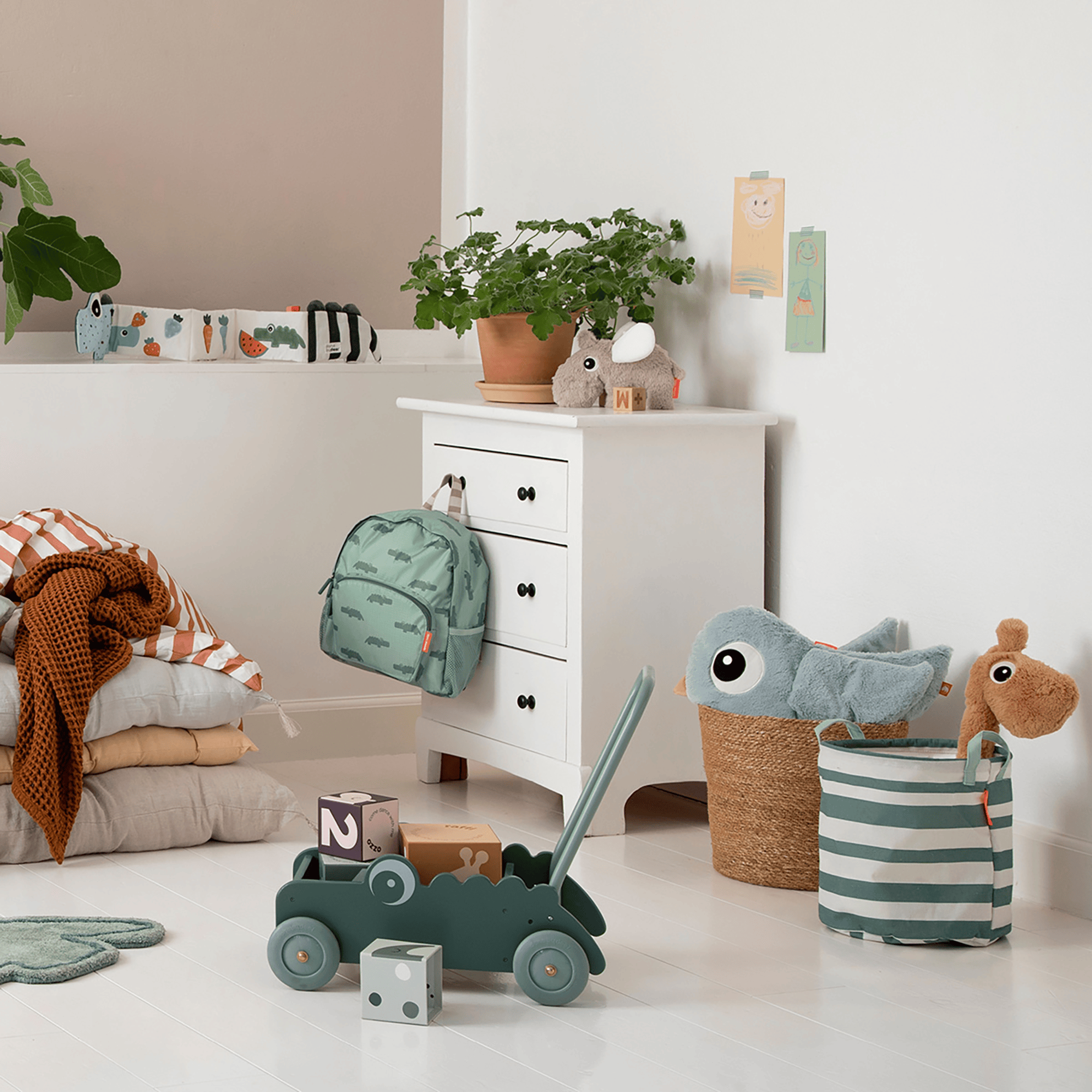 Kuscheltiere, done by deer, Blau – Produktansicht
