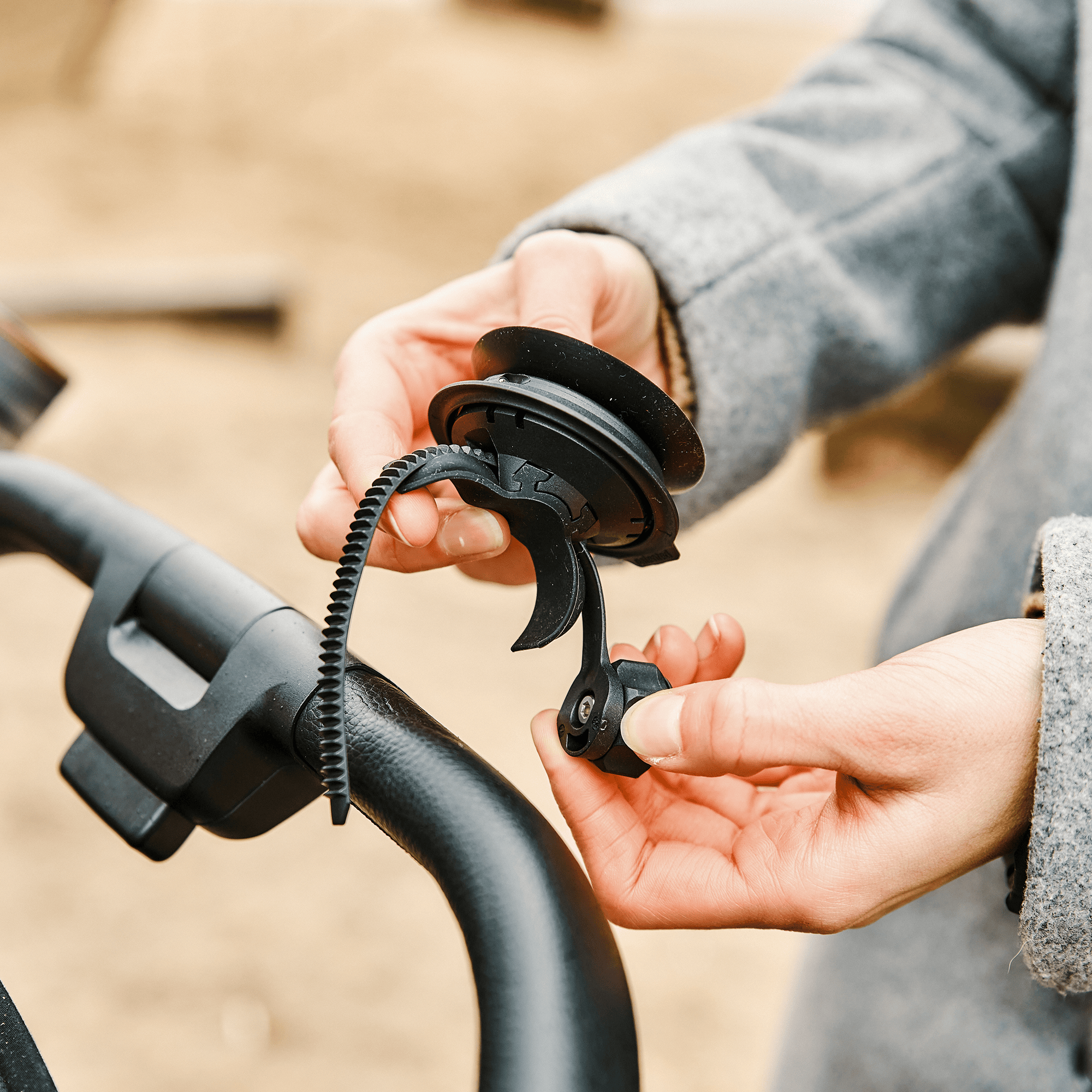 Kinderwagen Zubehör, FIDLOCK, Schwarz – Produktansicht
