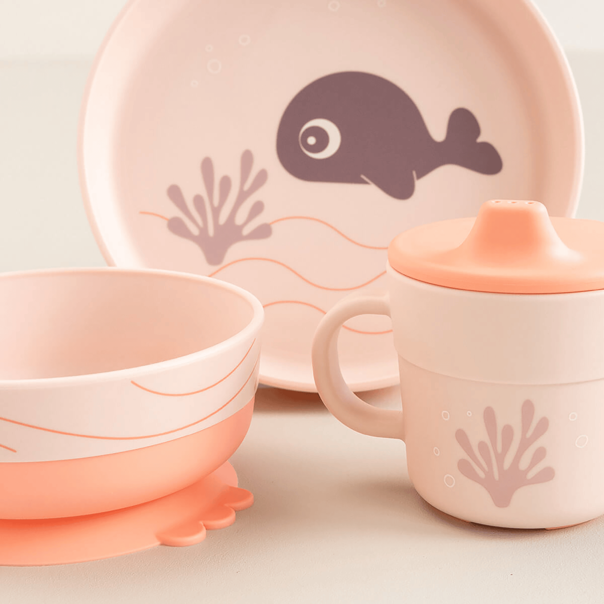 Kinderteller, done by deer, Pink – Besonderheit: Teller & Schüssel mit praktischem Saugfuß