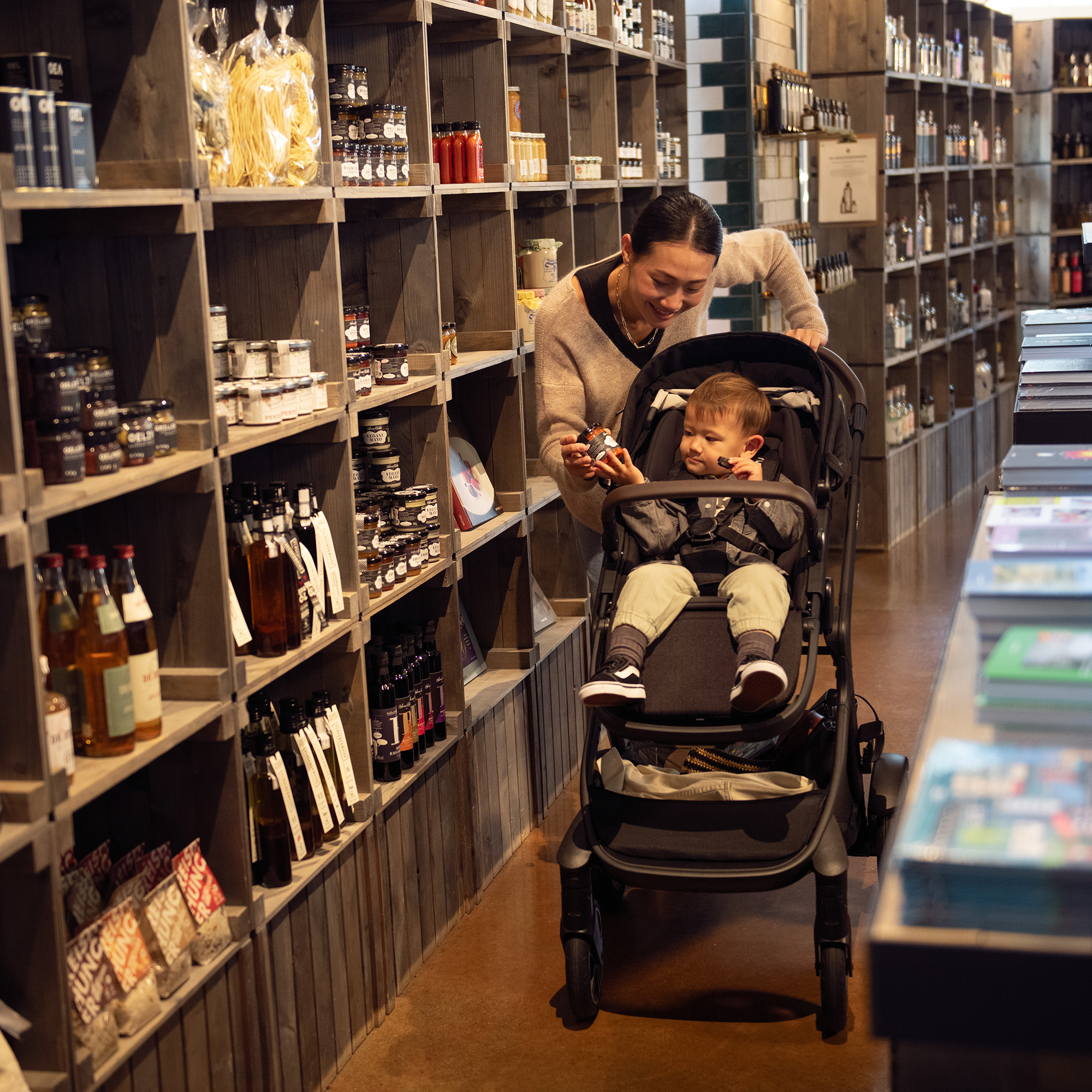 Kombi-Kinderwagen, nuna, Schwarz – Produktansicht