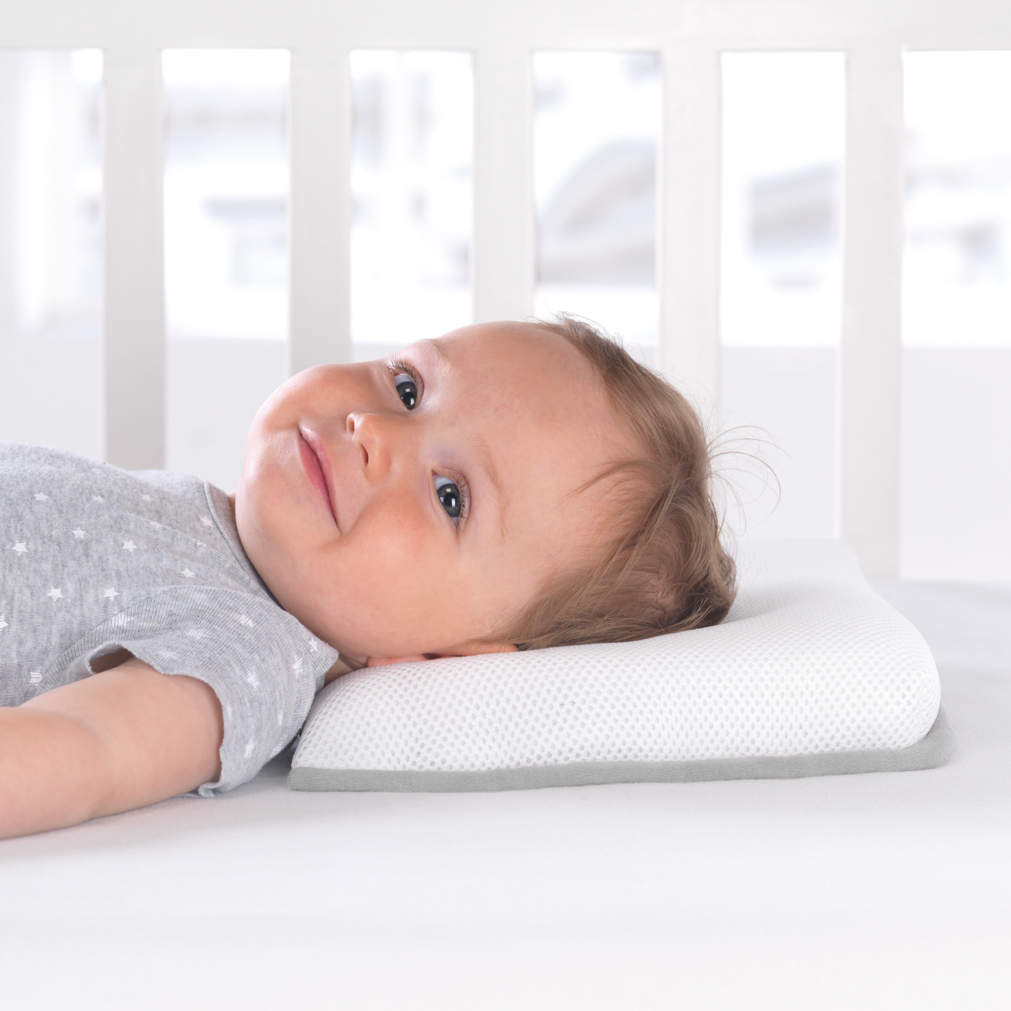 Komfortkissen, THERALINE, Weiß – Besonderheit: schont den empfindlichen Babykopf
