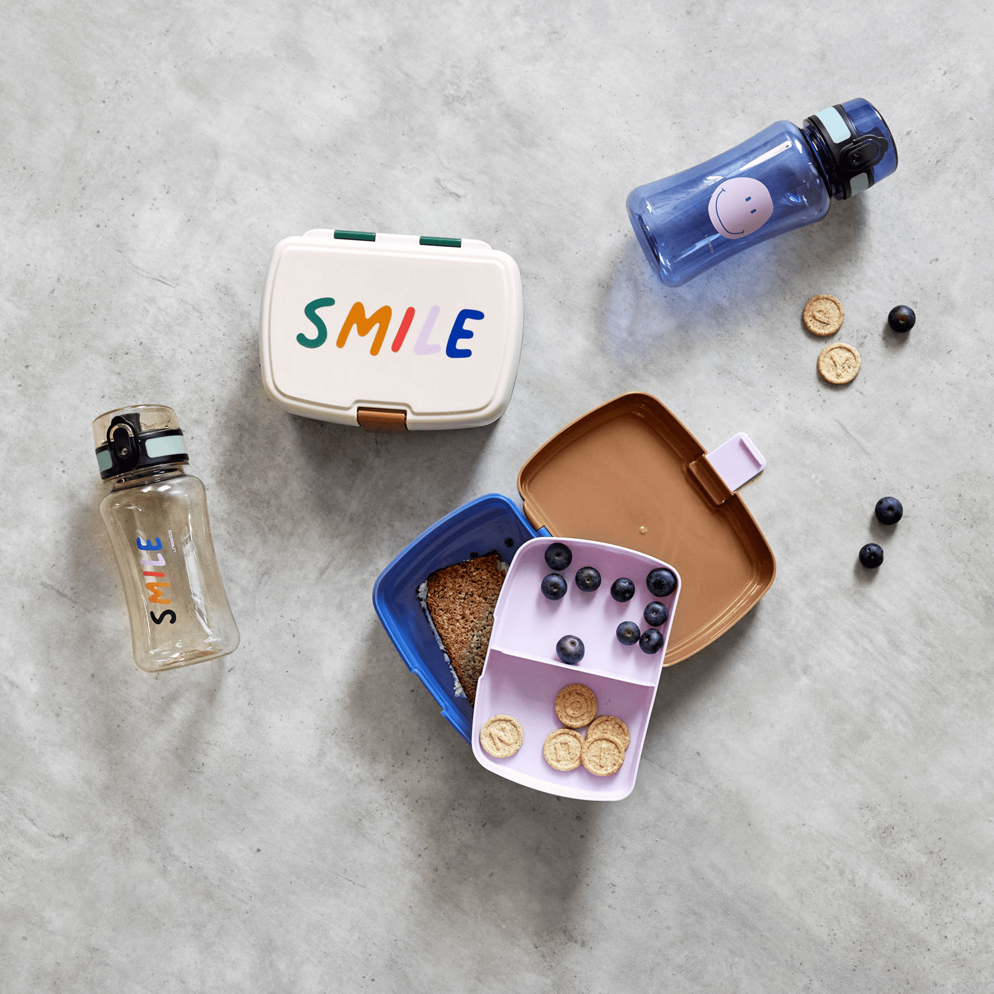 Besteck & Geschirr, LÄSSIG, Mehrfarbig – Besonderheit: BPA-frei und bruchfest