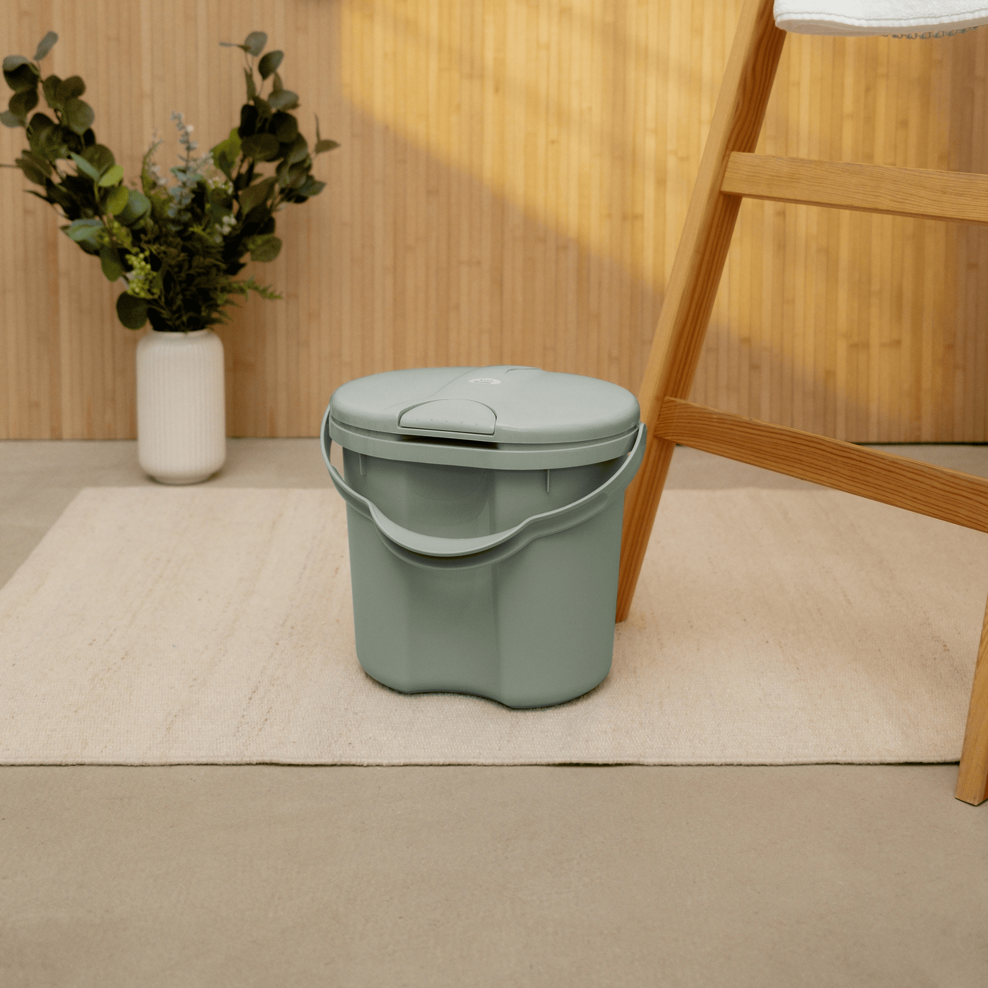 Windeleimer, rotho Babydesign – Besonderheit: mit praktischem Tipp-Deckel