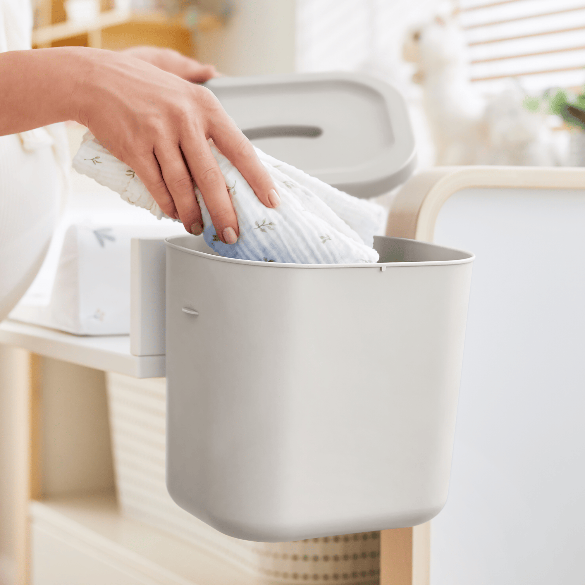 Windeleimer, rotho – Produktansicht