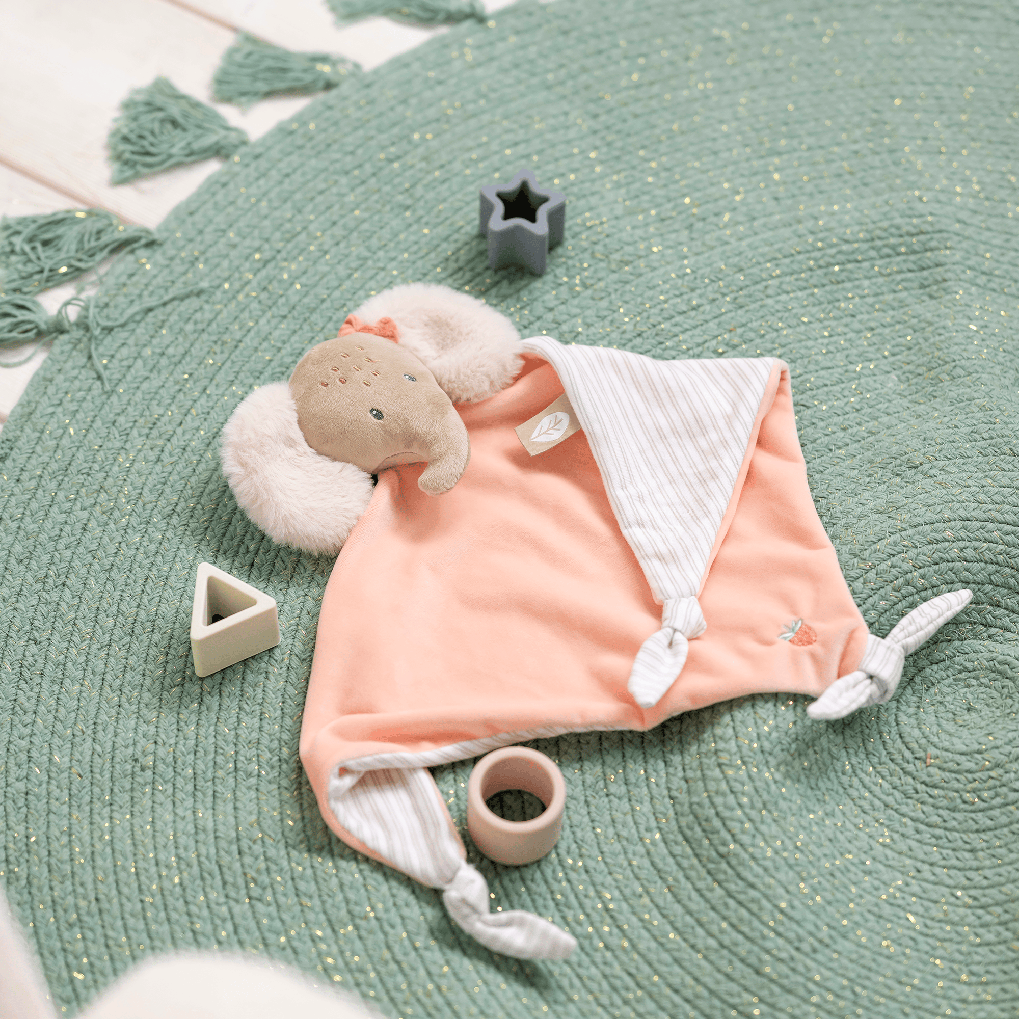 Schmusetücher, Nattou, Pink – Besonderheit: mit niedlichem Elefantenkopf und Schnullerhalterung