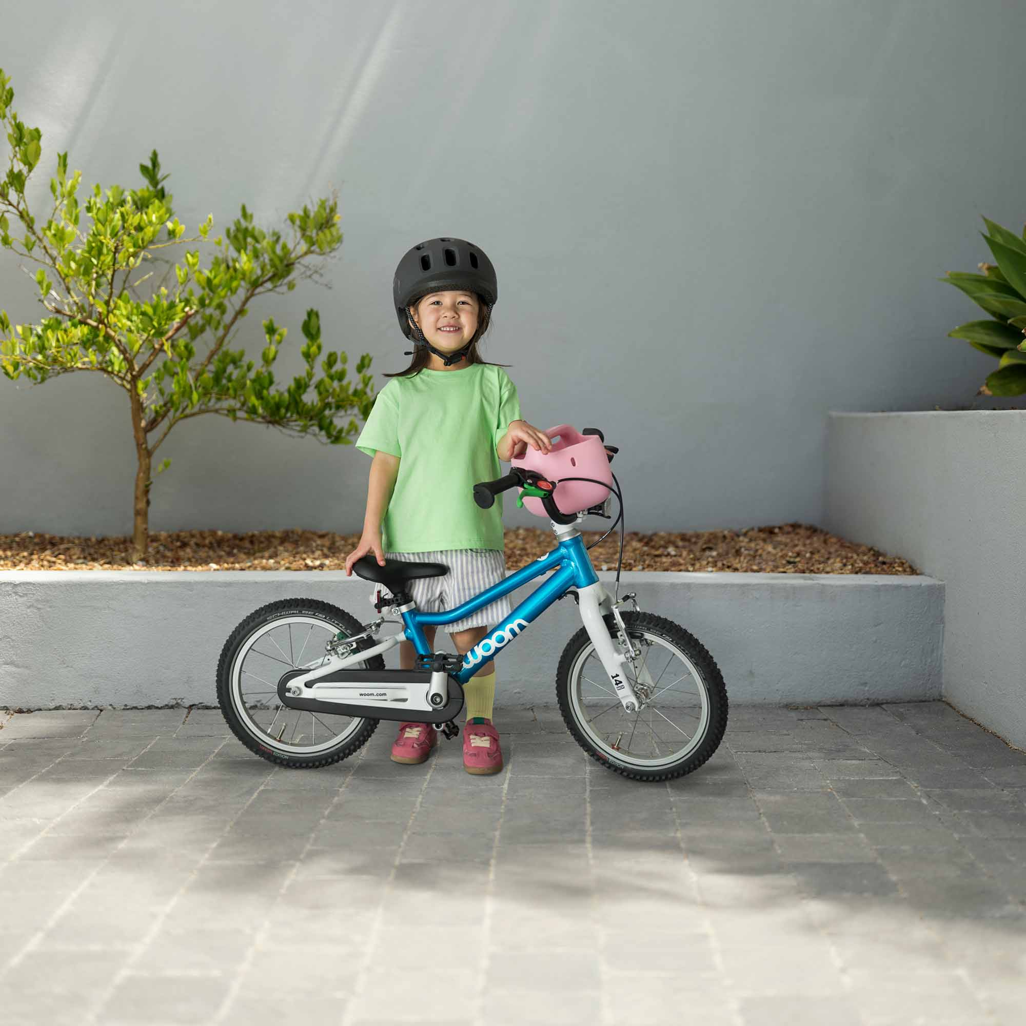 Produkte, Woom, Schwarz – Besonderheit: innenliegendes Verstellsystem
