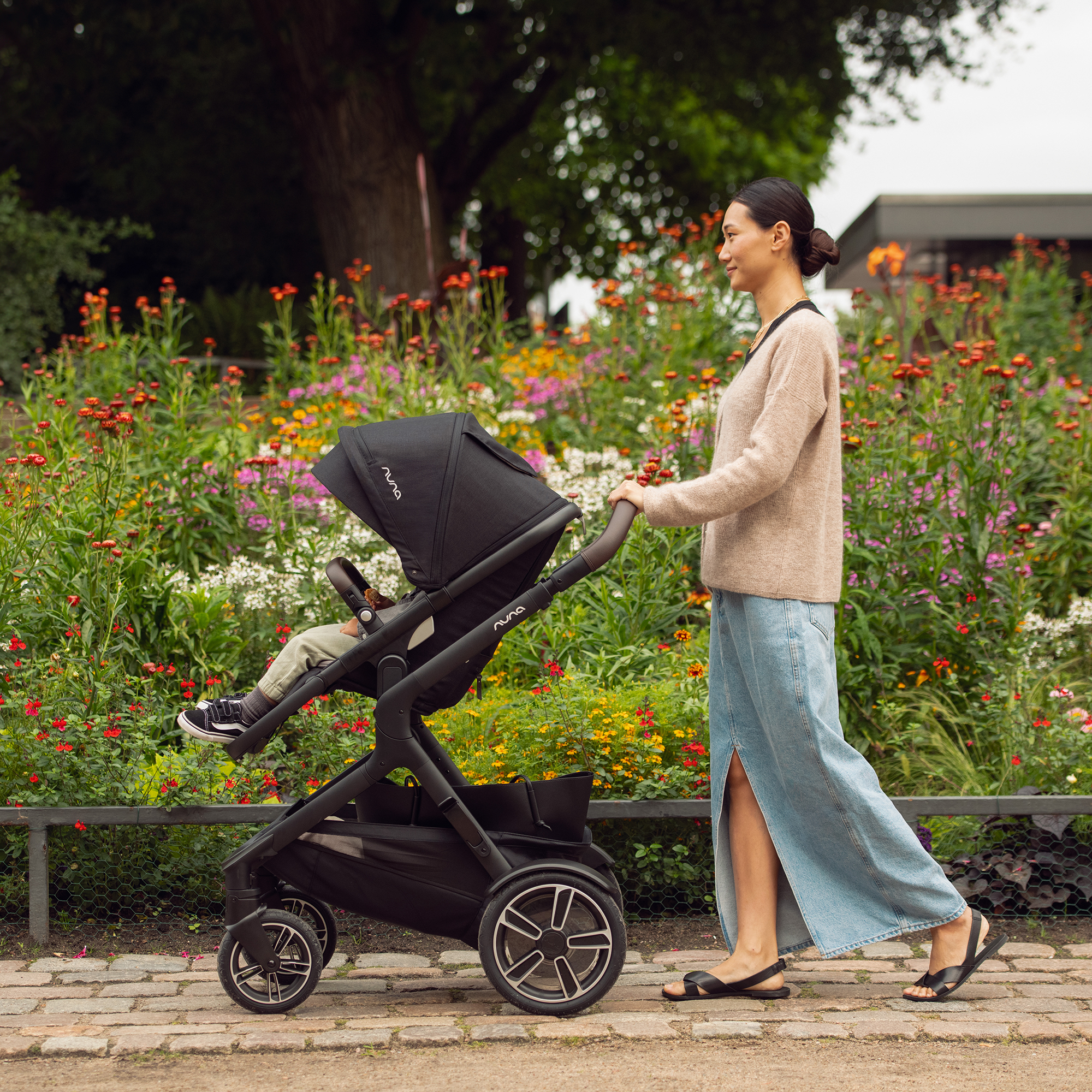 Kombi-Kinderwagen, nuna, Schwarz – Produktansicht