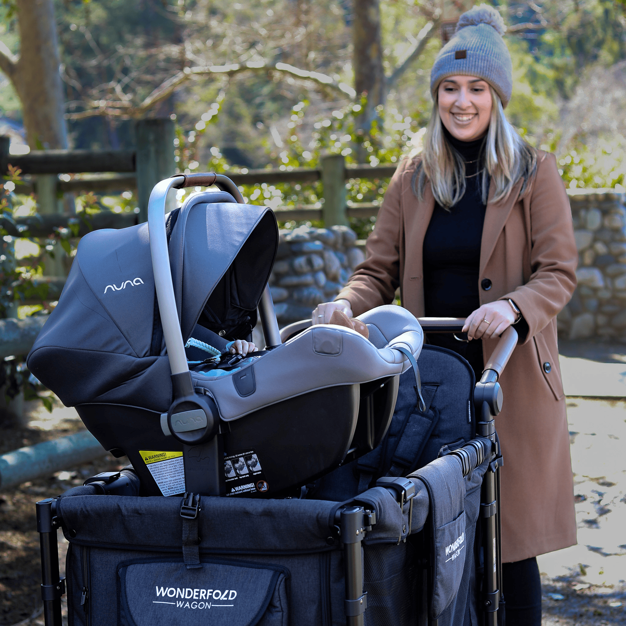 Adapter, WONDERFOLD, Schwarz – Produktansicht