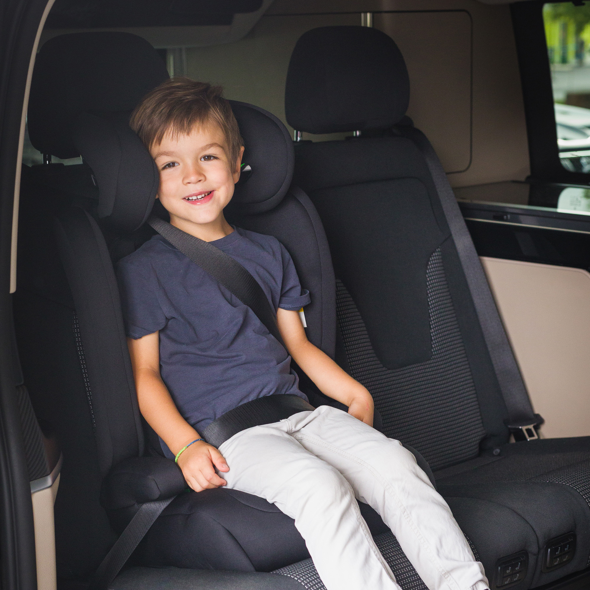 Kindersitze 9-36 kg, Gruppe 1/2/3, LITTLE ONE, Schwarz – Besonderheit: verstellbare Kopfstütze