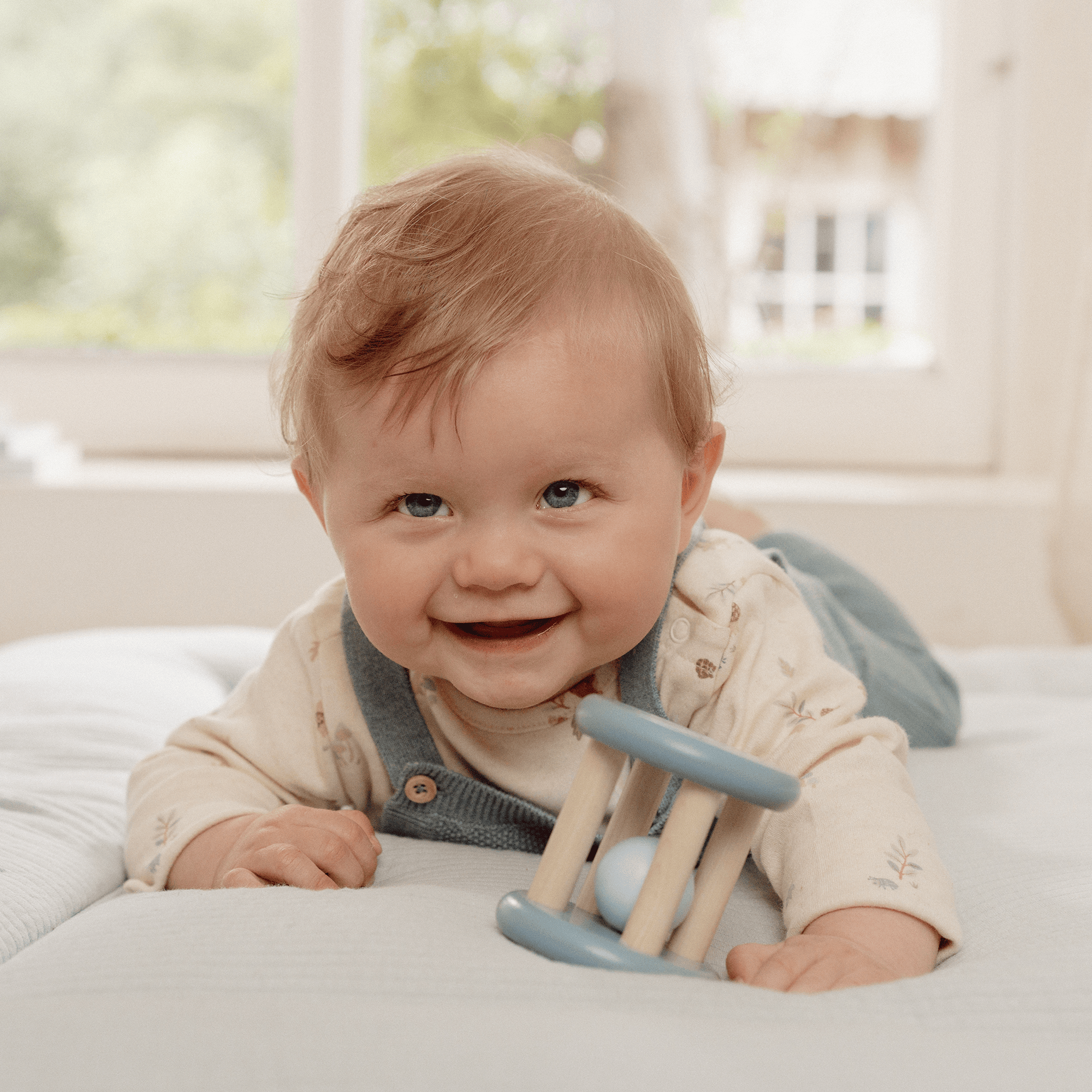 Rasseln & Greiflinge, LITTLE DUTCH, Blau – Besonderheit: mit sanftem, rasselndem Geräusch