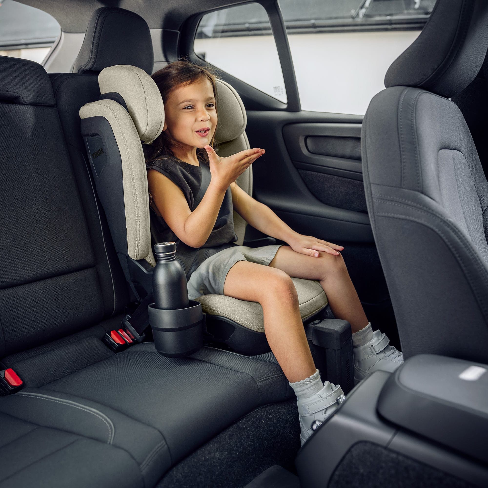 Kindersitze 15-36 kg, Gruppe 2/3, THULE, Beige – Produktansicht