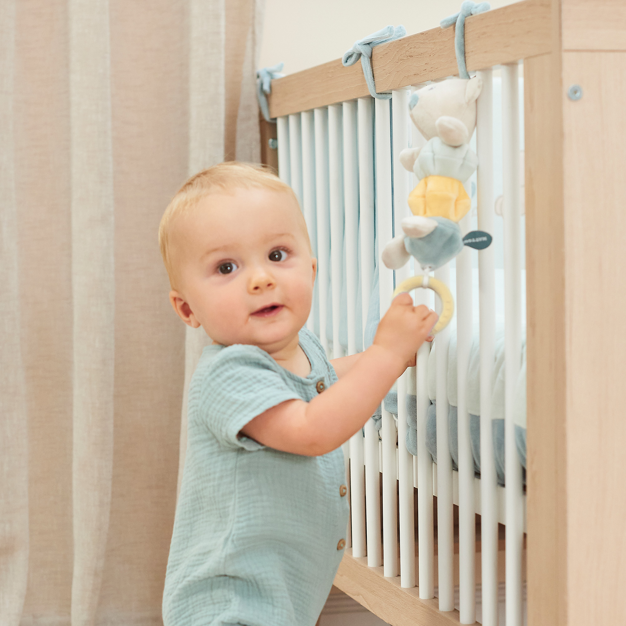 Kuscheltiere, Nattou, Mehrfarbig – Besonderheit: zum Spielen und Kuscheln