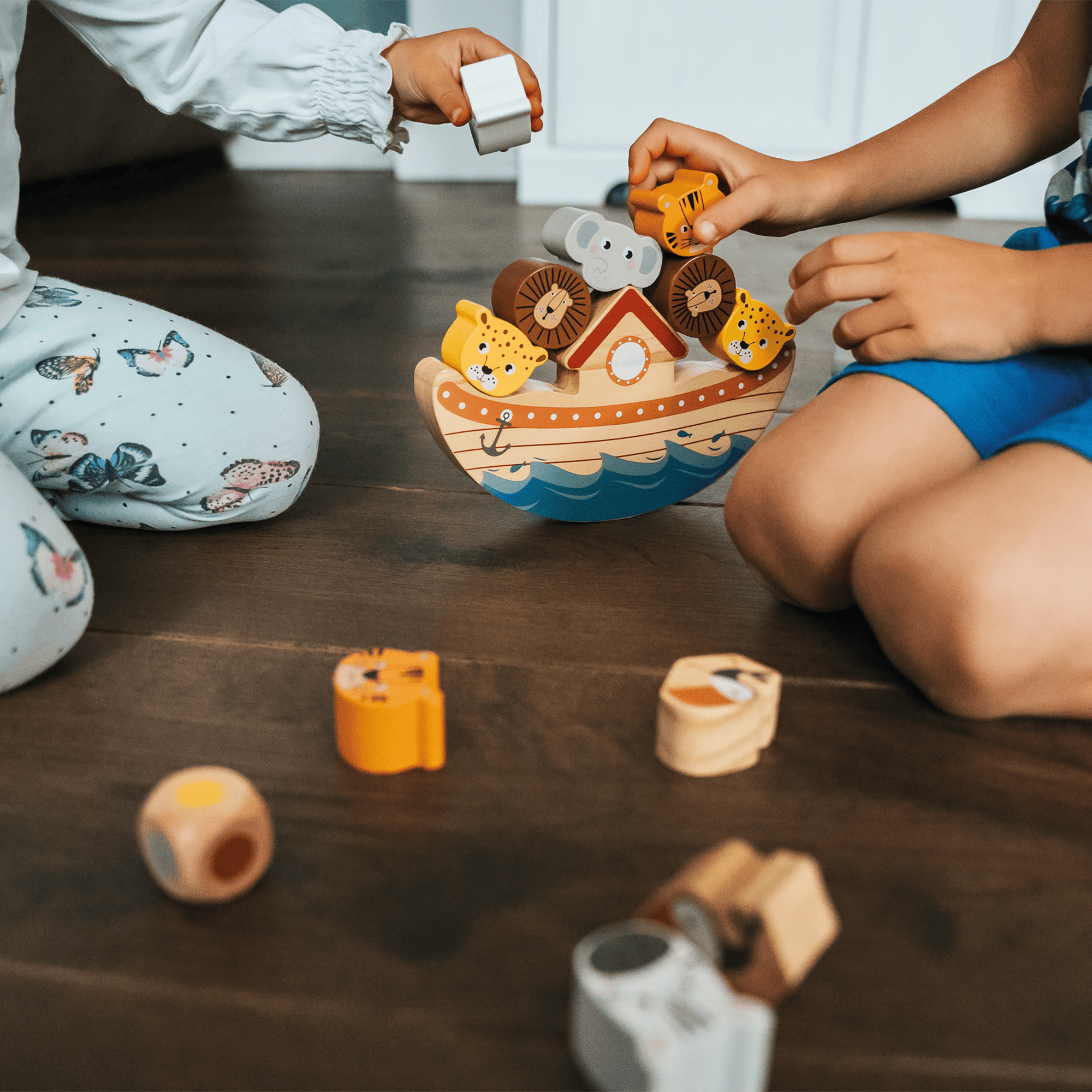 Stapeltürme, small foot, Mehrfarbig – Produktansicht