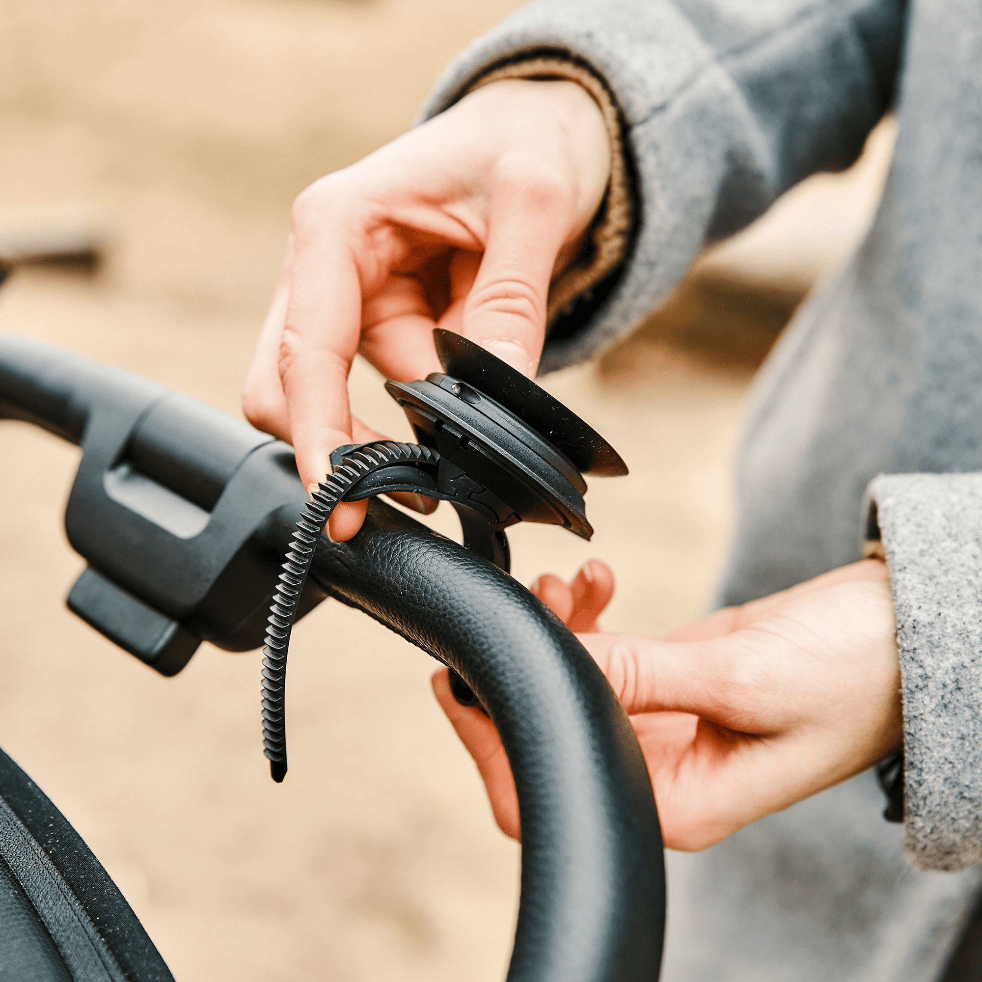 Kinderwagen Zubehör, FIDLOCK, Schwarz – Produktansicht