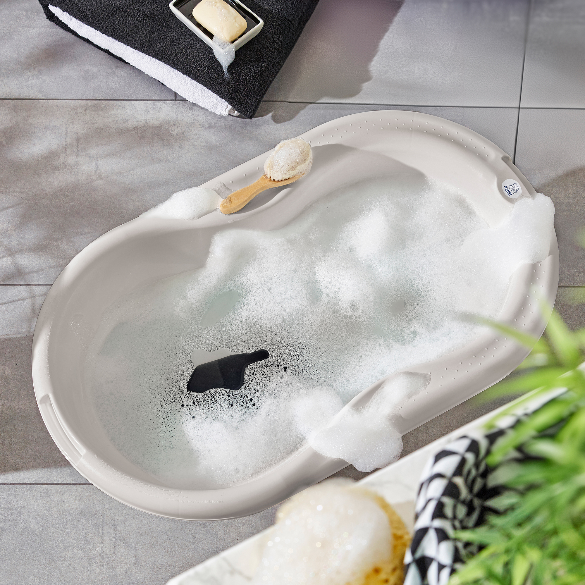 Badewannen, rotho Babydesign, Weiß – Besonderheit: sicherer Halt durch Anti-Rutsch-Matte