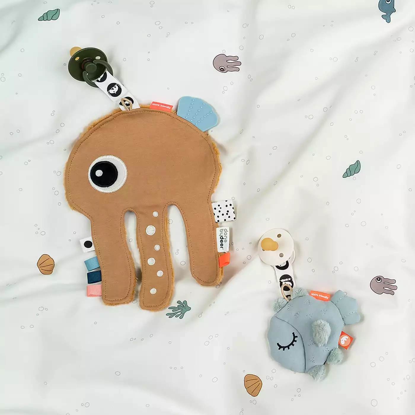 Schmusetücher, done by deer, Blau – Produktansicht