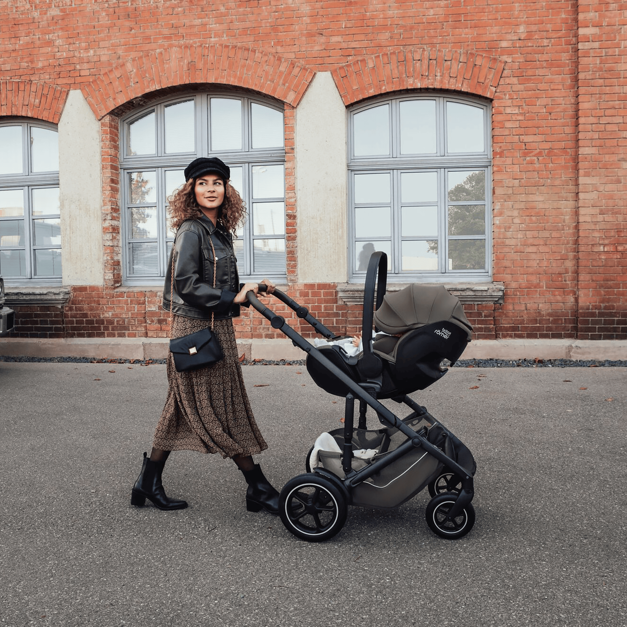 Babyschalen 0-13 kg, Gruppe 0+, Britax Diamond, Grün – Produktansicht
