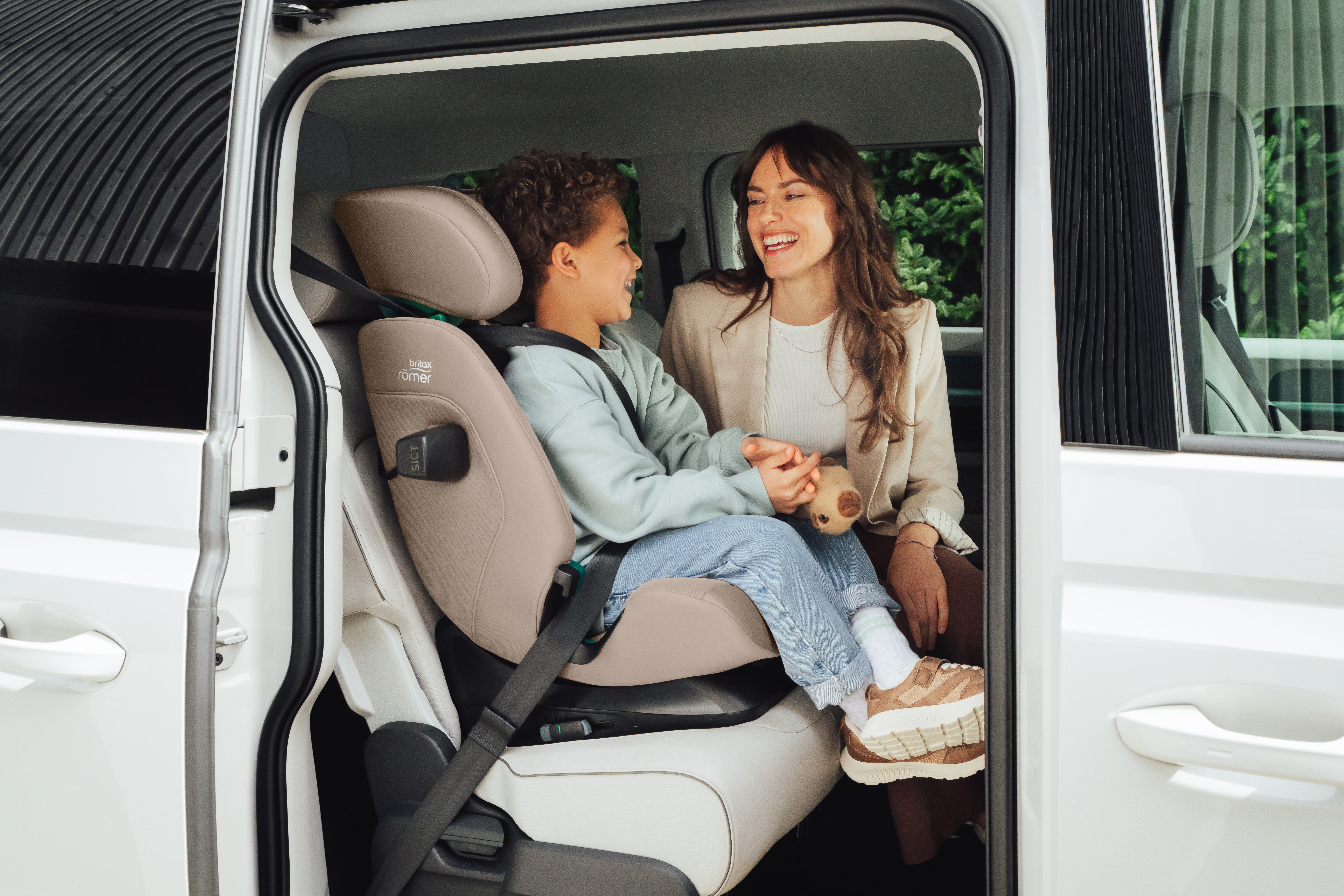 Kindersitze 15-36 kg, Gruppe 2/3, Britax Römer, Beige – Produktansicht